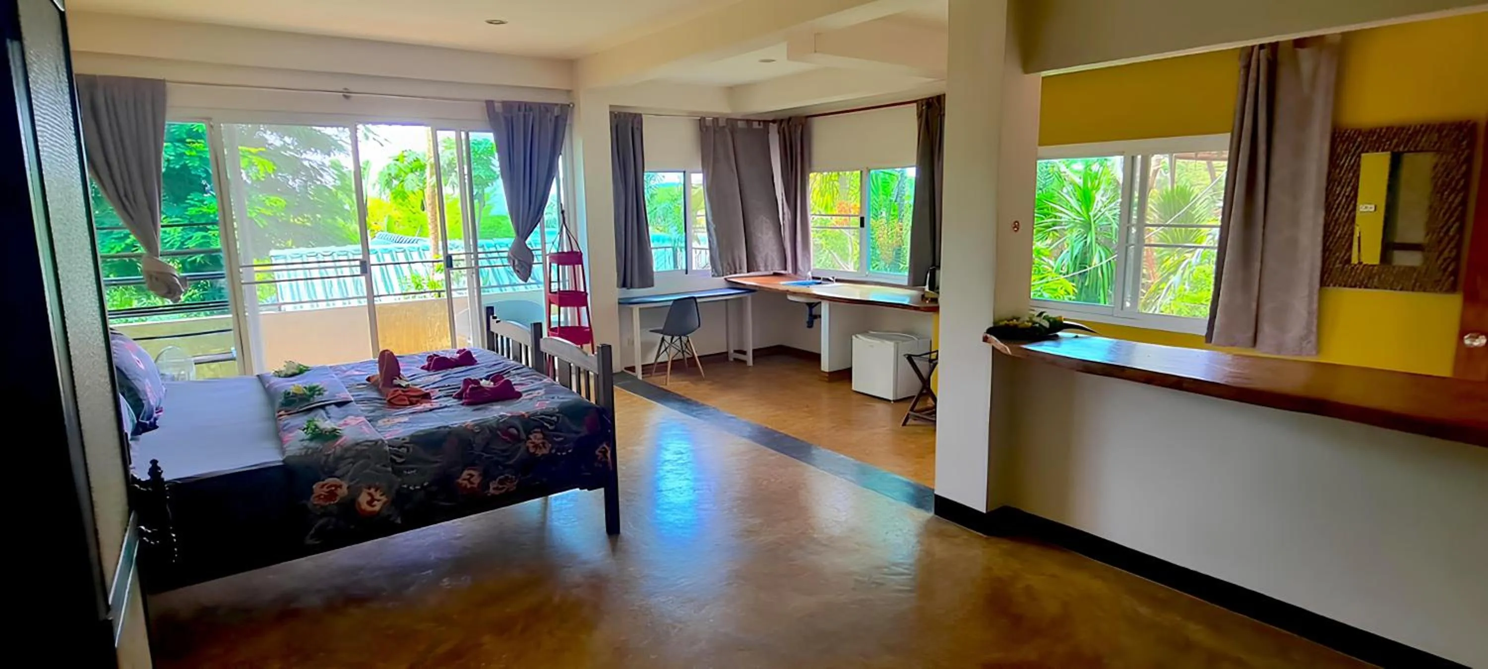 Bed in Good Time Sports Village Koh Mak