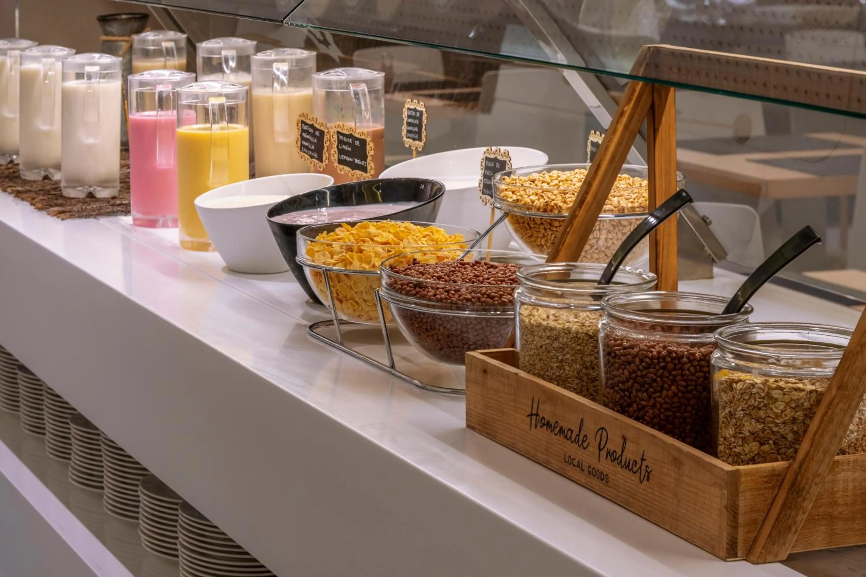 Breakfast in Hotel Alhambra