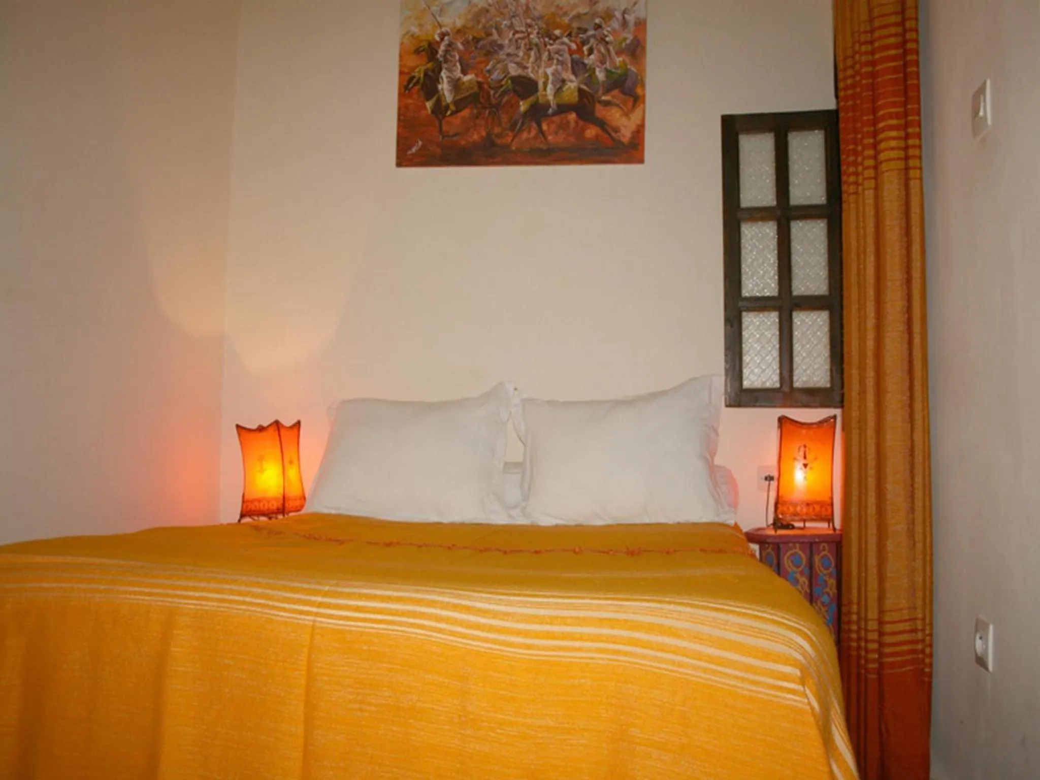 Photo of the whole room, Bed in Riad Etoile D'essaouira