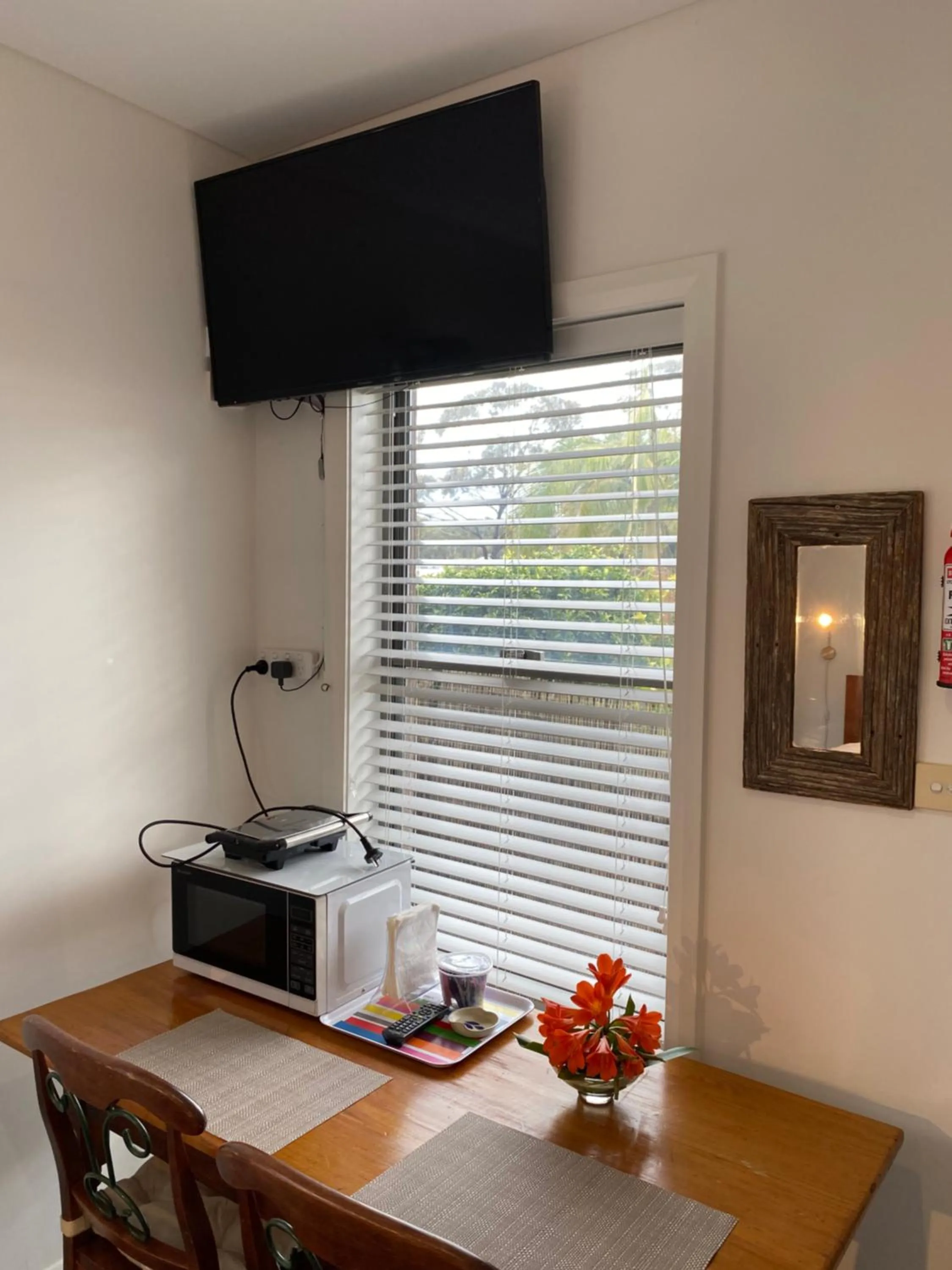 minibar in Serenity Lodge for Couples