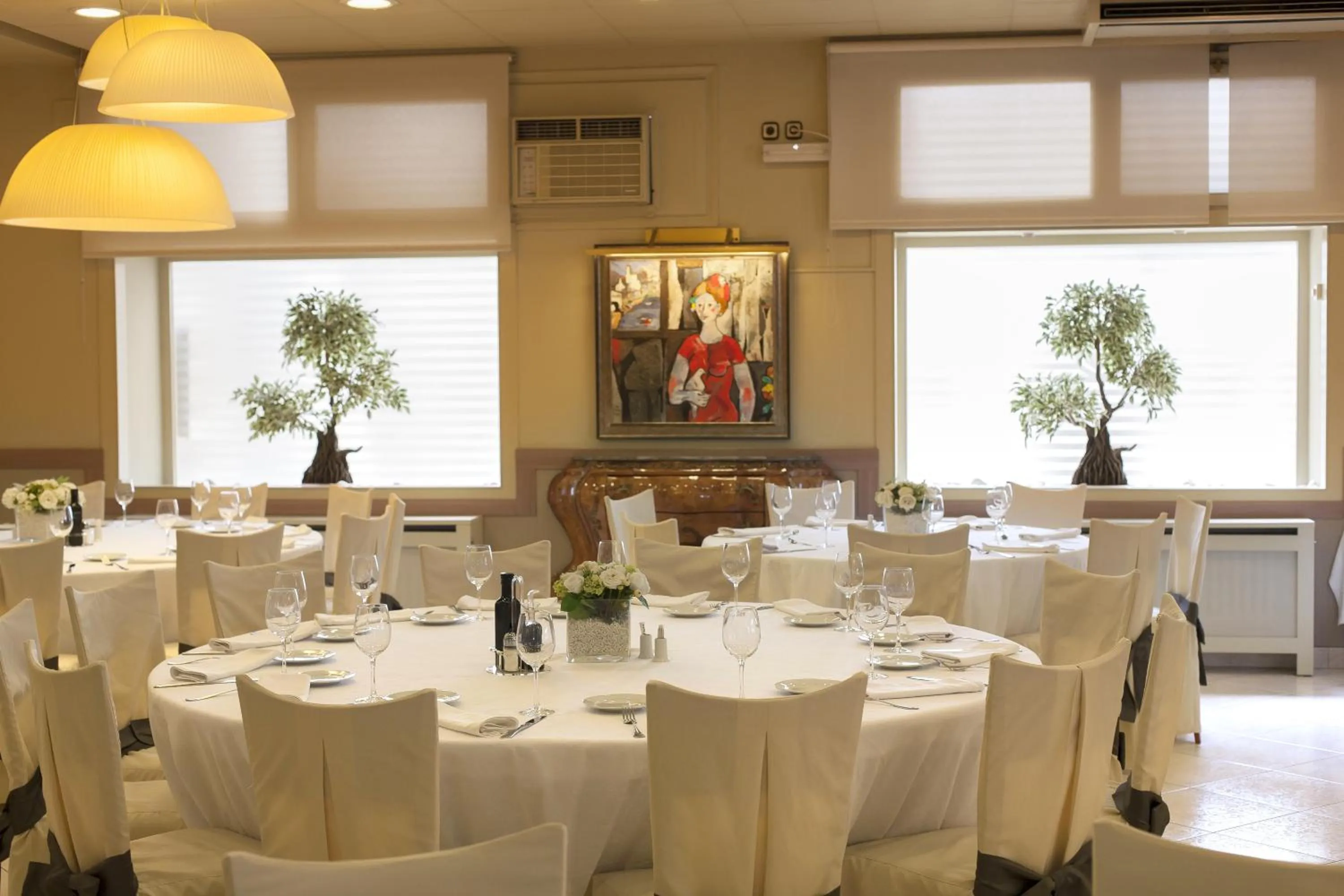 Restaurant/places to eat in Hotel Pirineos Figueres by Pierre & Vacances