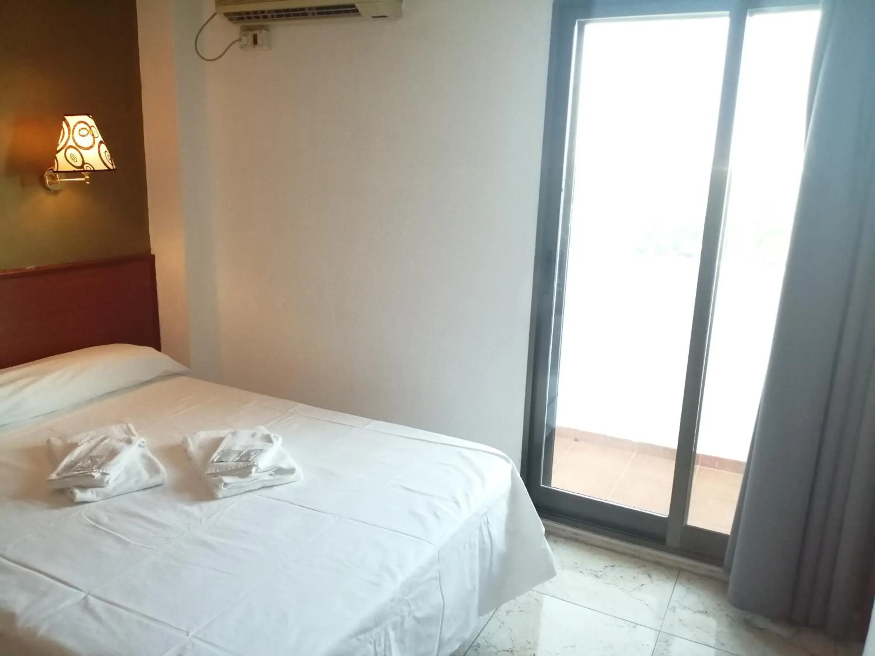 Bed in Hostal Jaime I