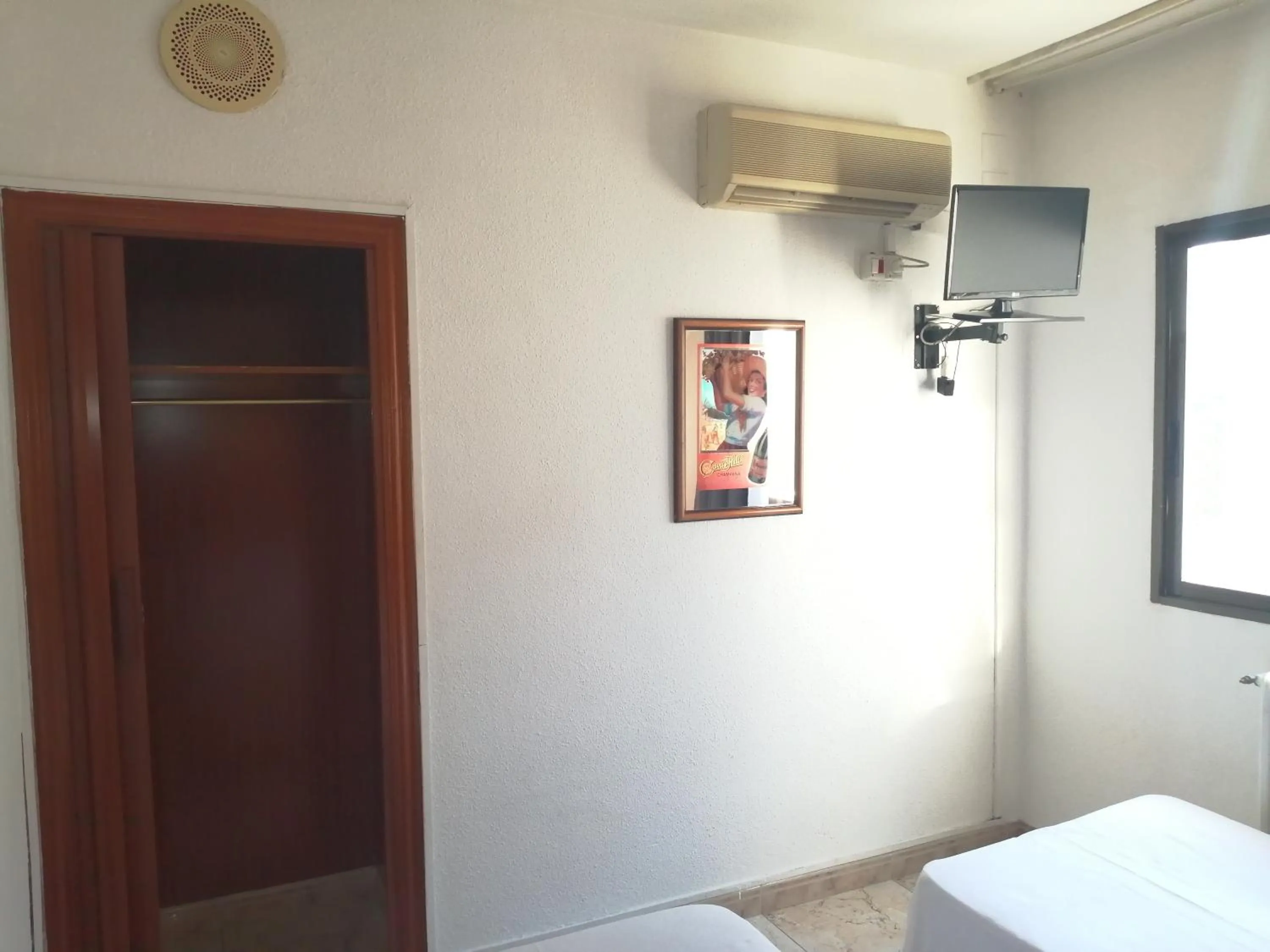 Bed in Hostal Jaime I