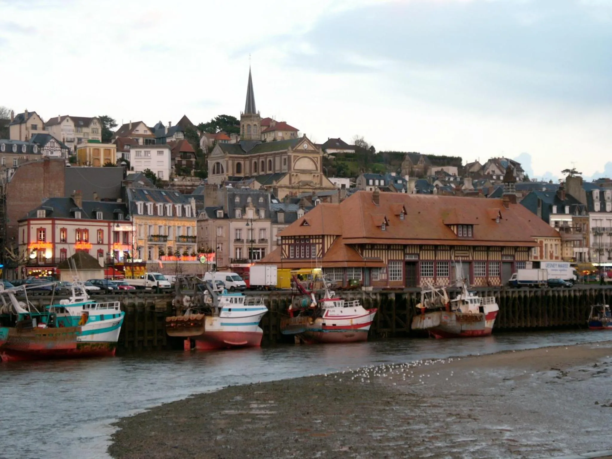 Fishing in Hotel Le Reynita