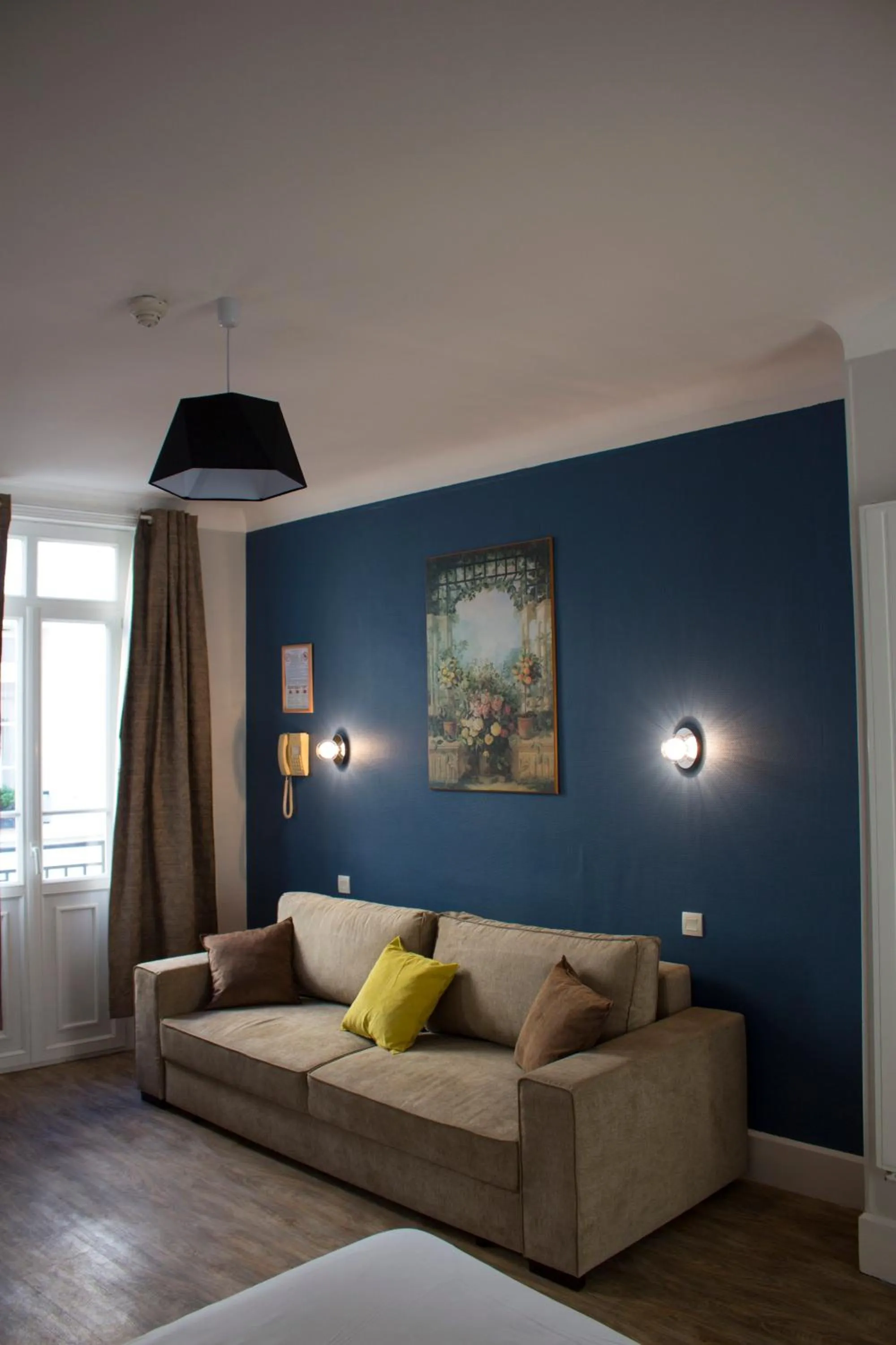 Decorative detail in Hotel Le Reynita