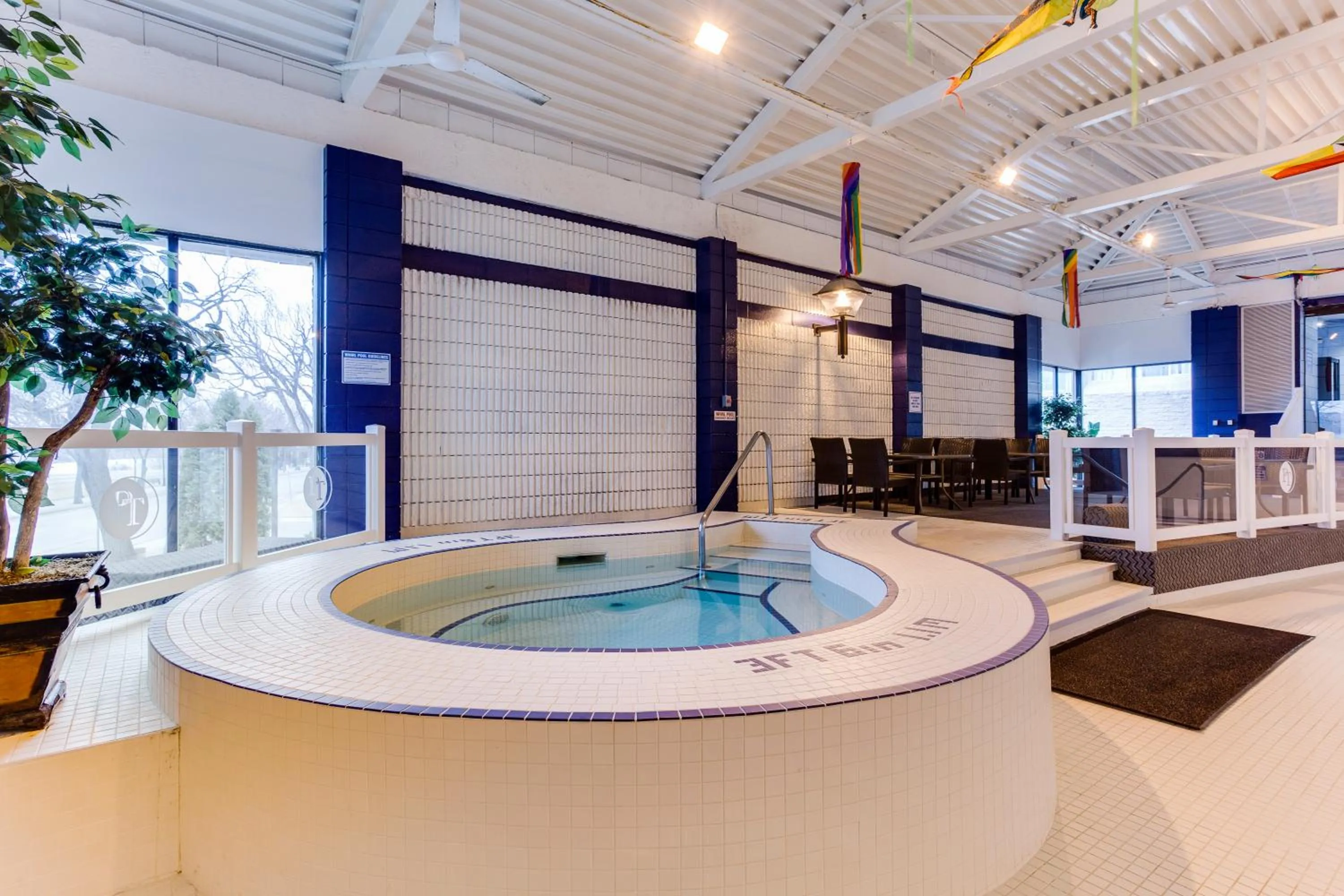 Hot Tub in West Wing at Park Town