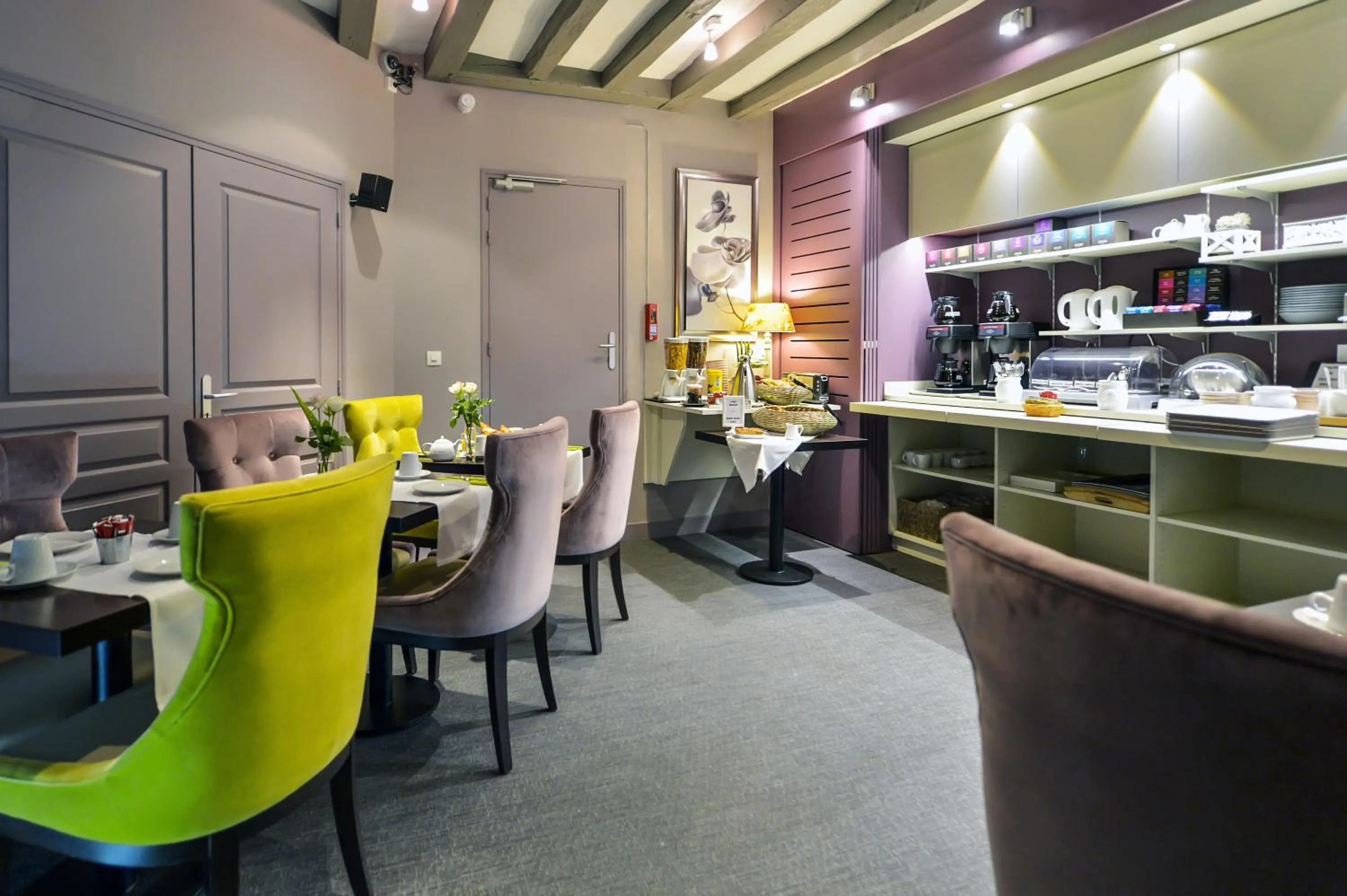 Restaurant/places to eat in Cristal Hôtel Restaurant - Logis Hotels