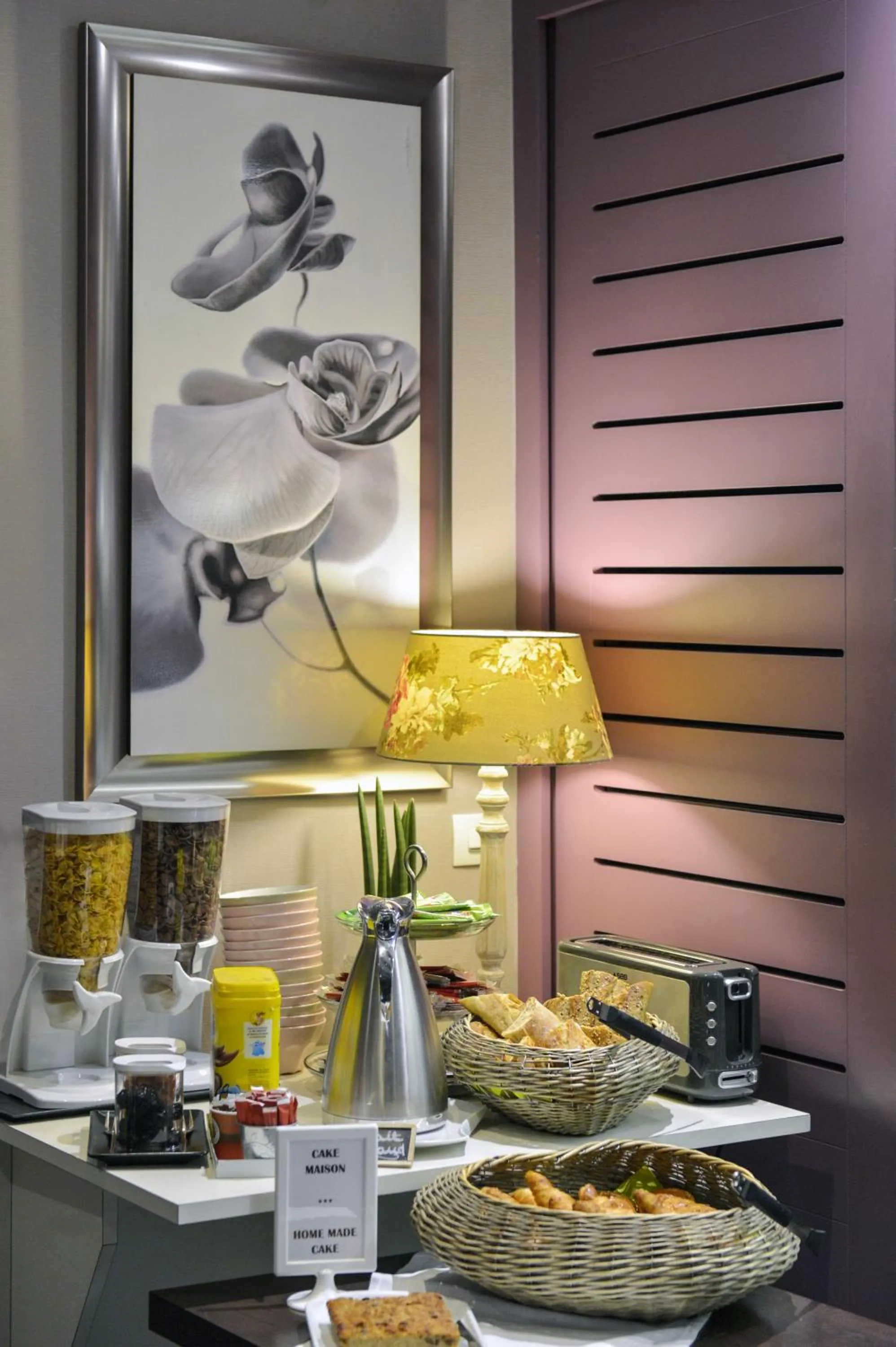 Continental breakfast in Cristal Hôtel Restaurant - Logis Hotels