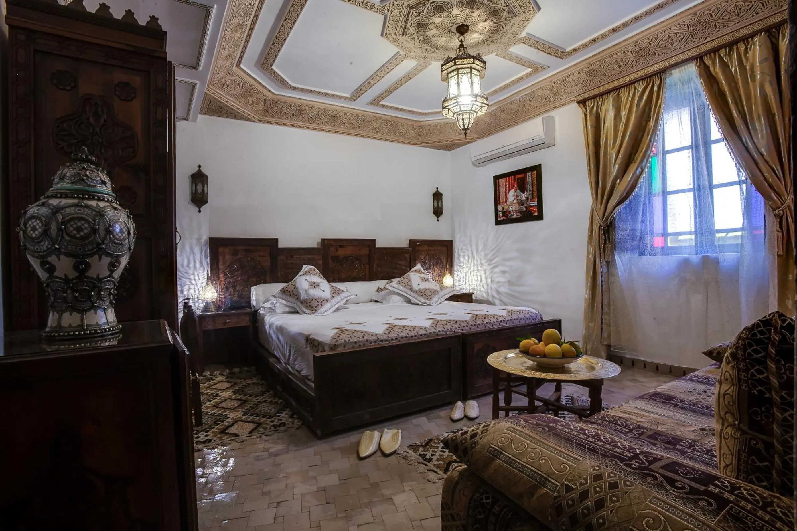 Photo of the whole room, Bed in Riad Salam Fes & Spa