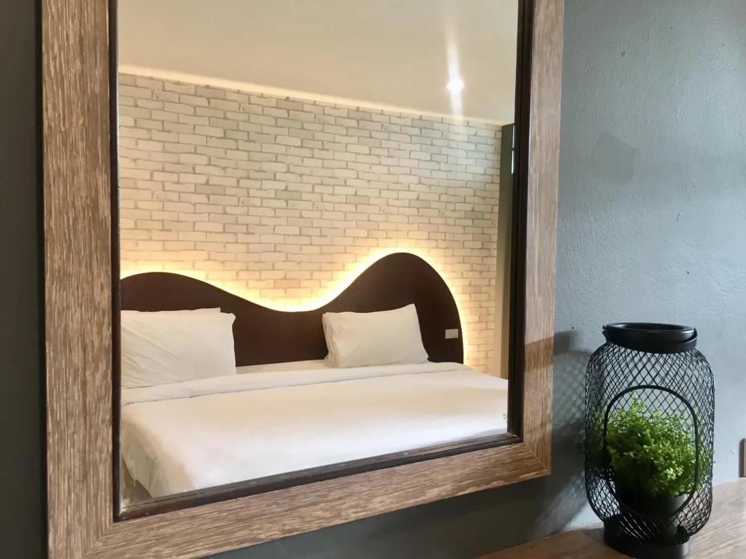 Photo of the whole room, Bed in Ton Aor Place Hotel