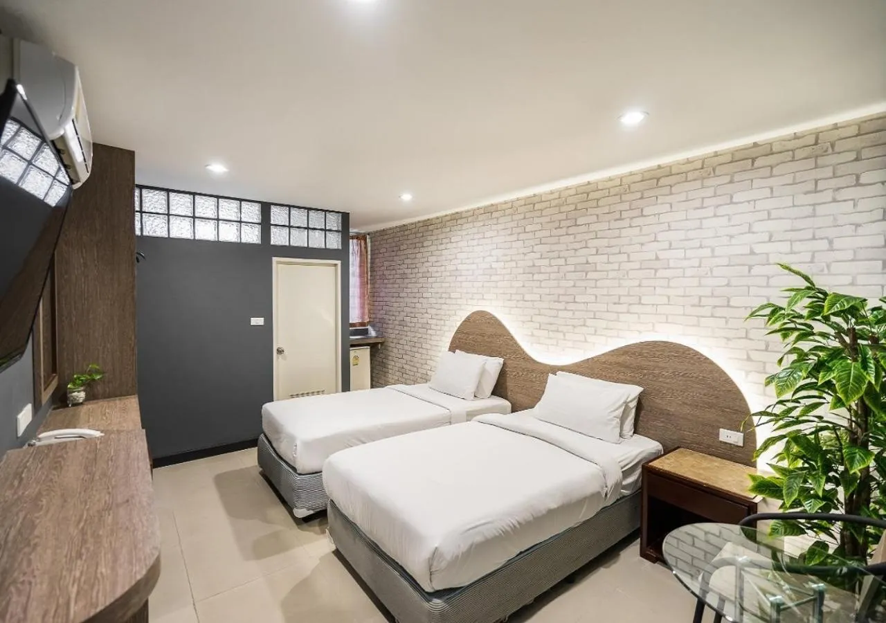 Bed in Ton Aor Place Hotel