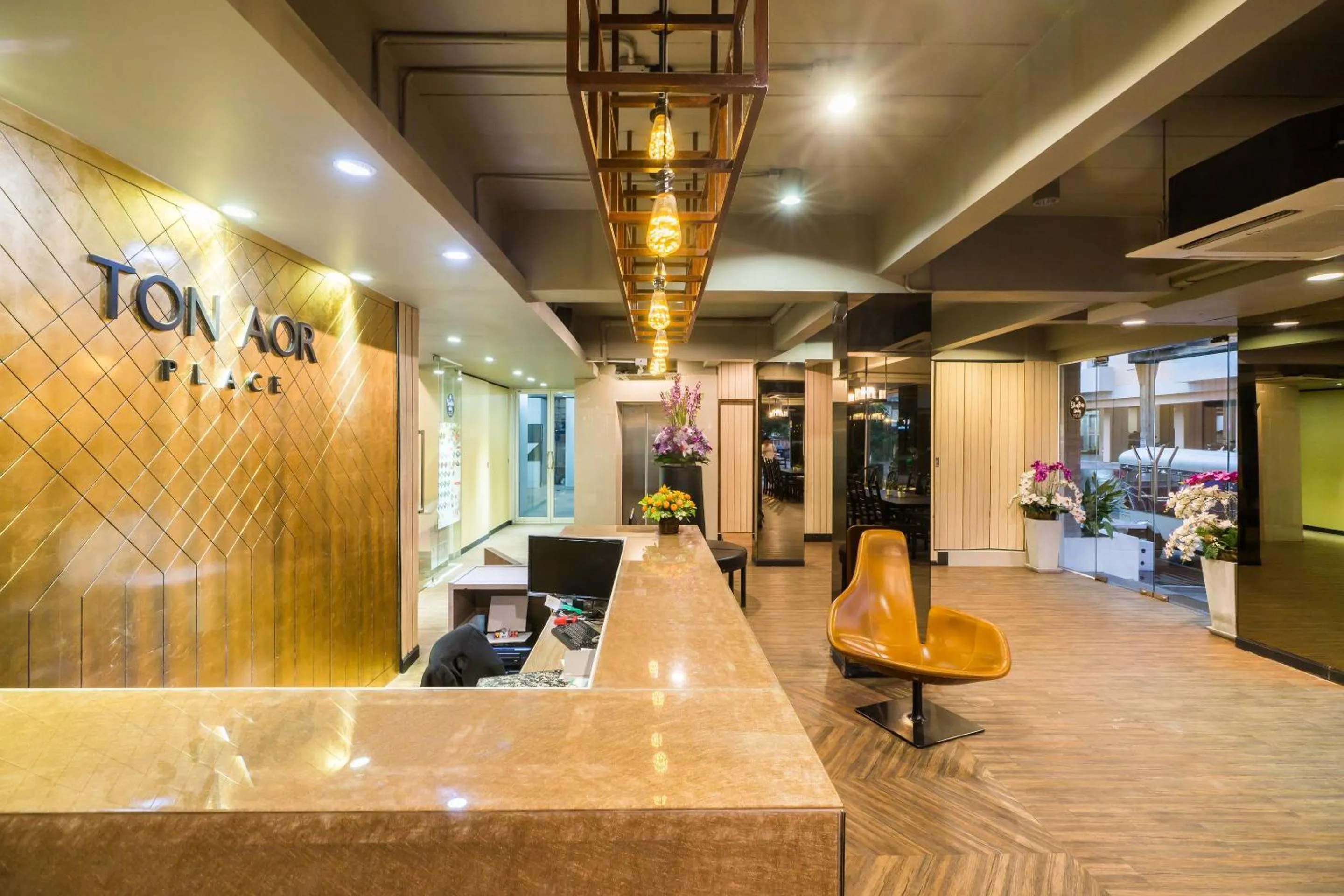 Lobby or reception in Ton Aor Place Hotel
