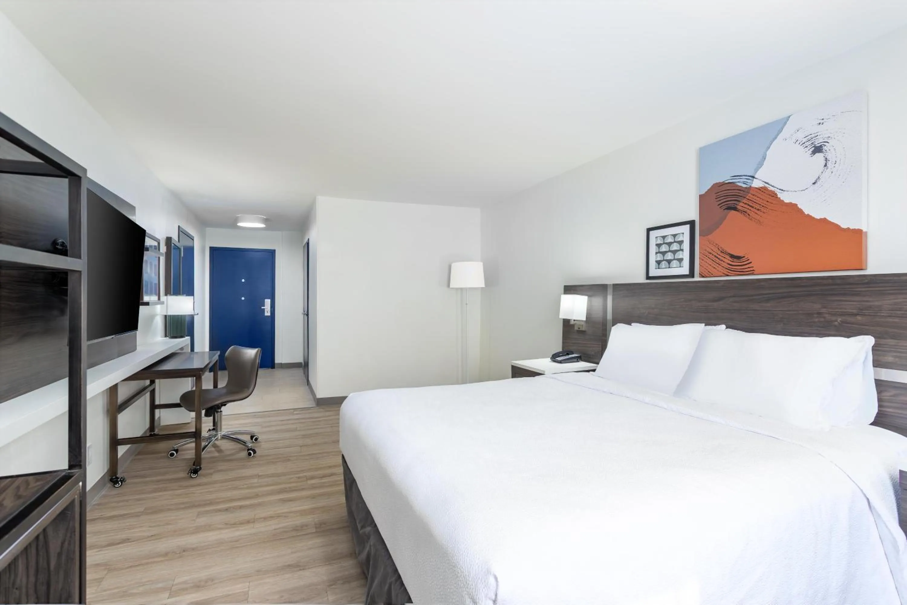 Bed in Spark by Hilton Clarion