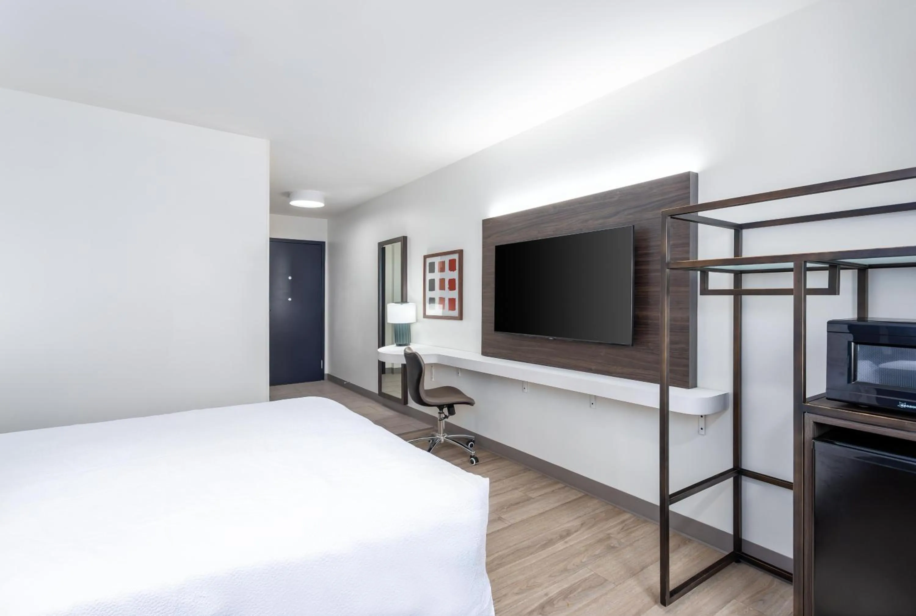 Bed in Spark by Hilton Clarion