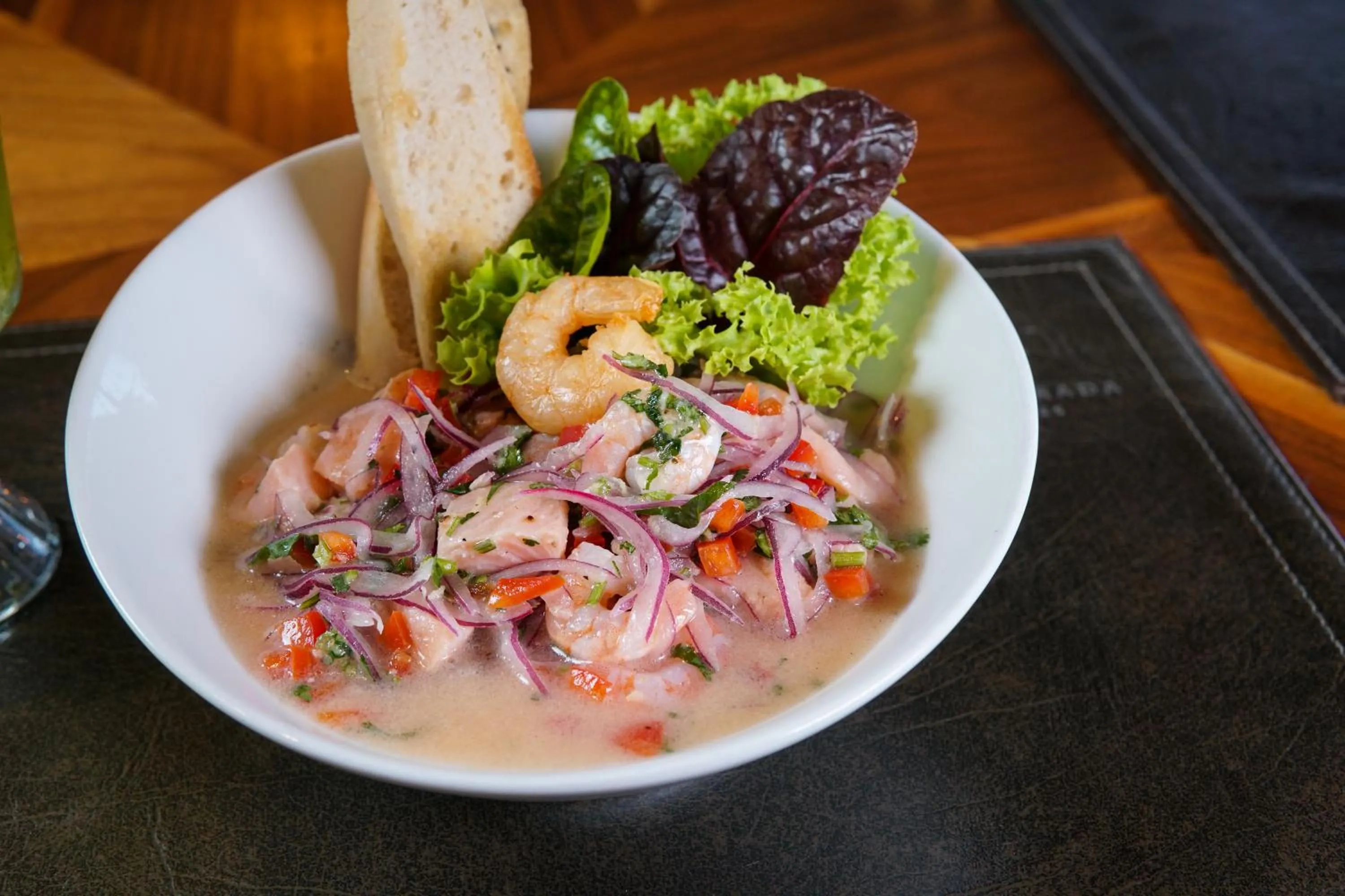 Restaurant/places to eat in Hotel Parada Linares