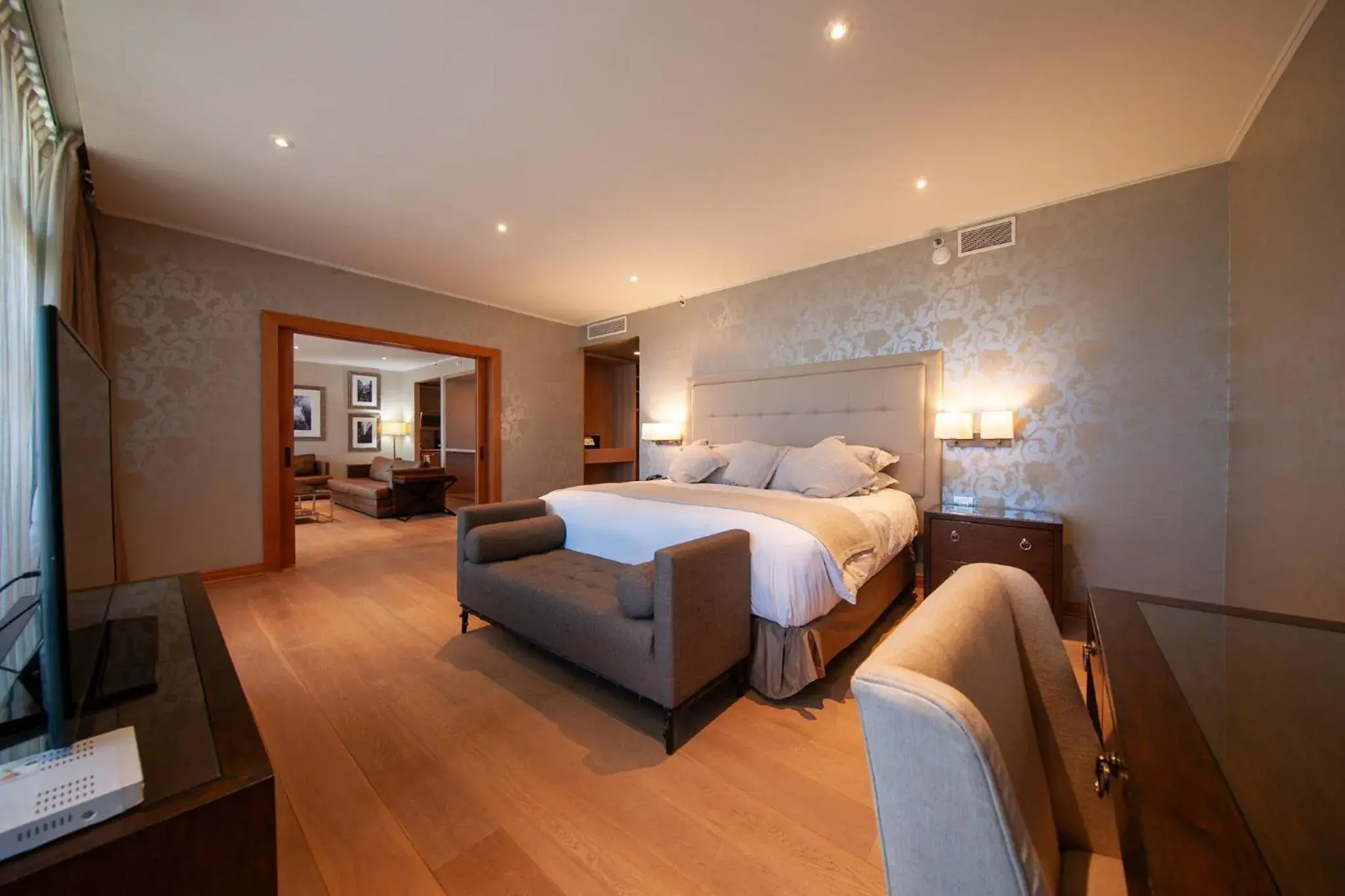 Presidential Suite in Hotel Parada Linares Presidential Suite in Hotel Parada Linares