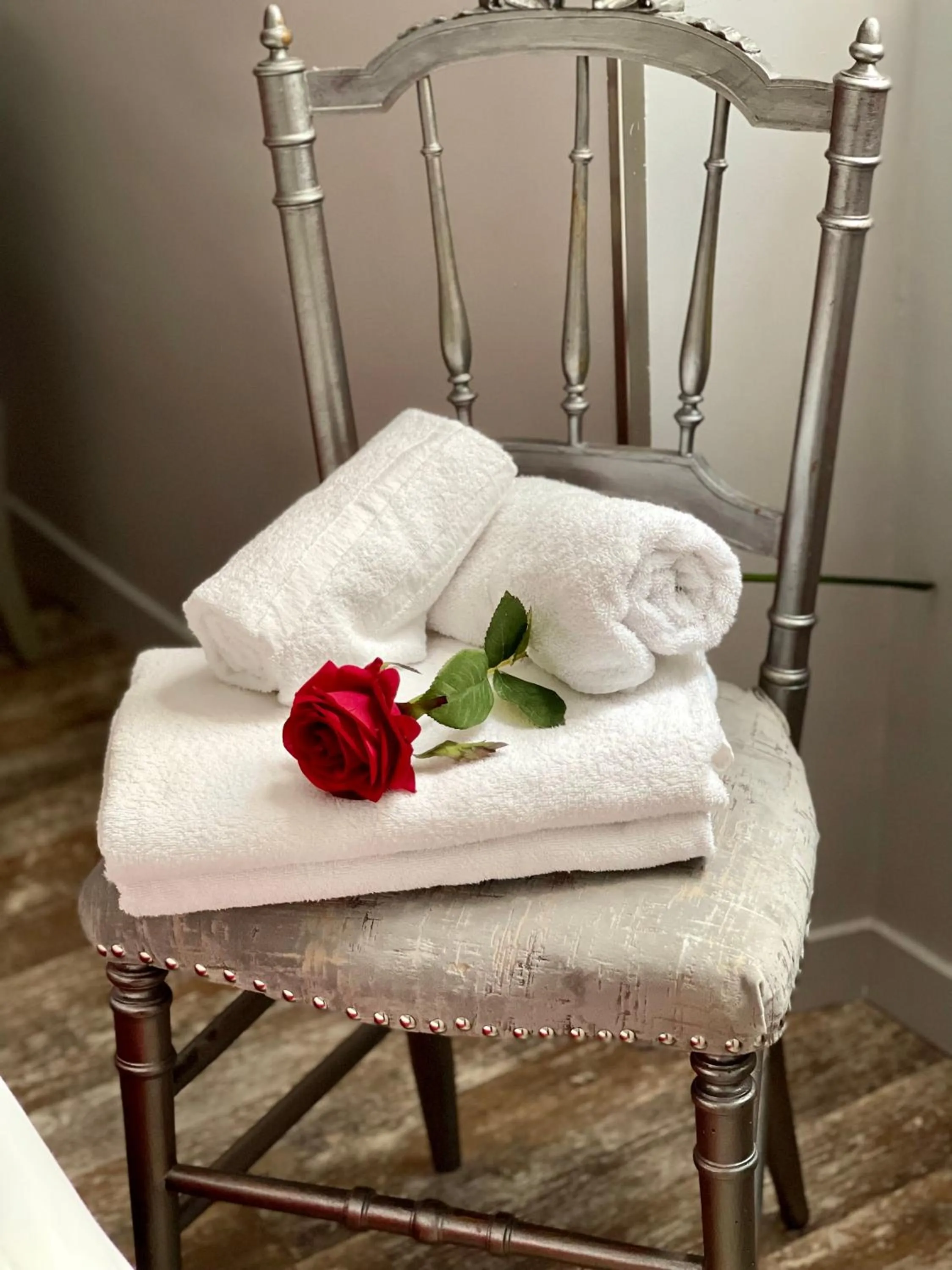 Decorative detail in Hotel le Romanesque