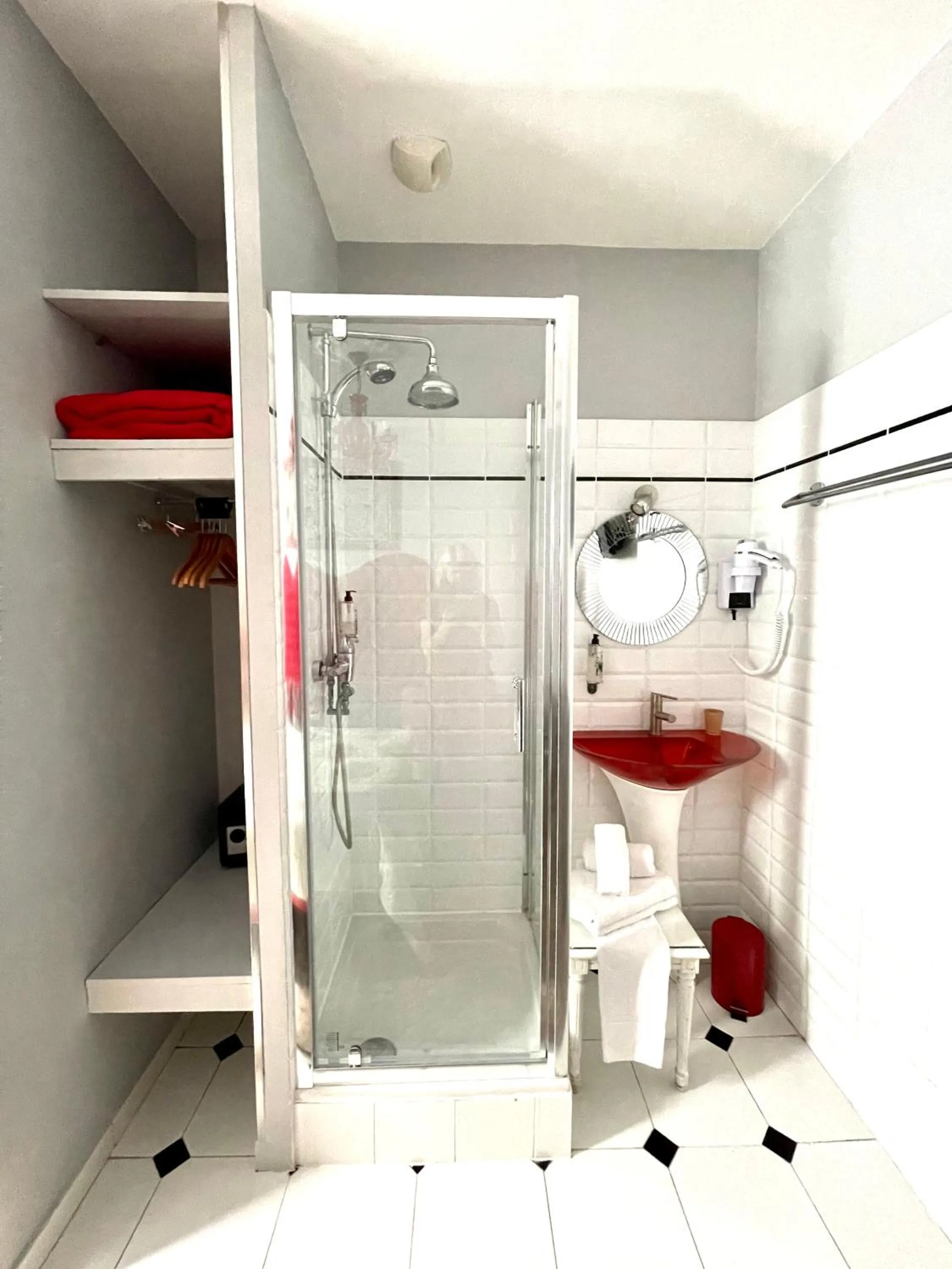 Bathroom in Hotel le Romanesque