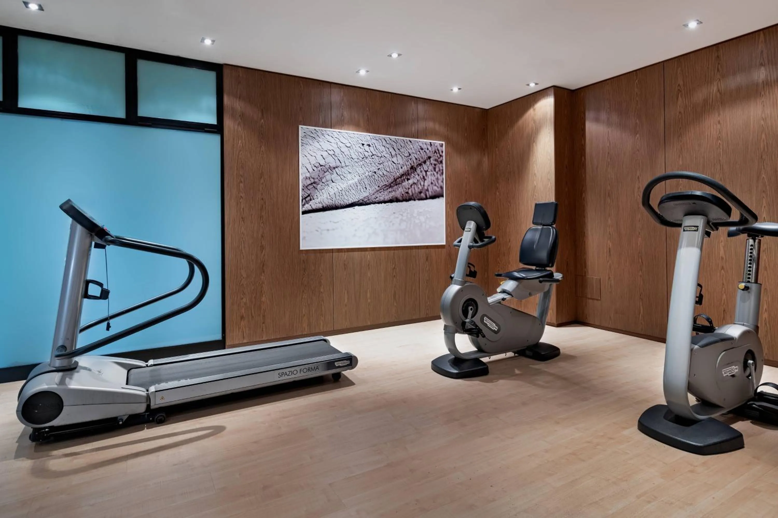 Fitness centre/facilities in AC Hotel Atocha by Marriott
