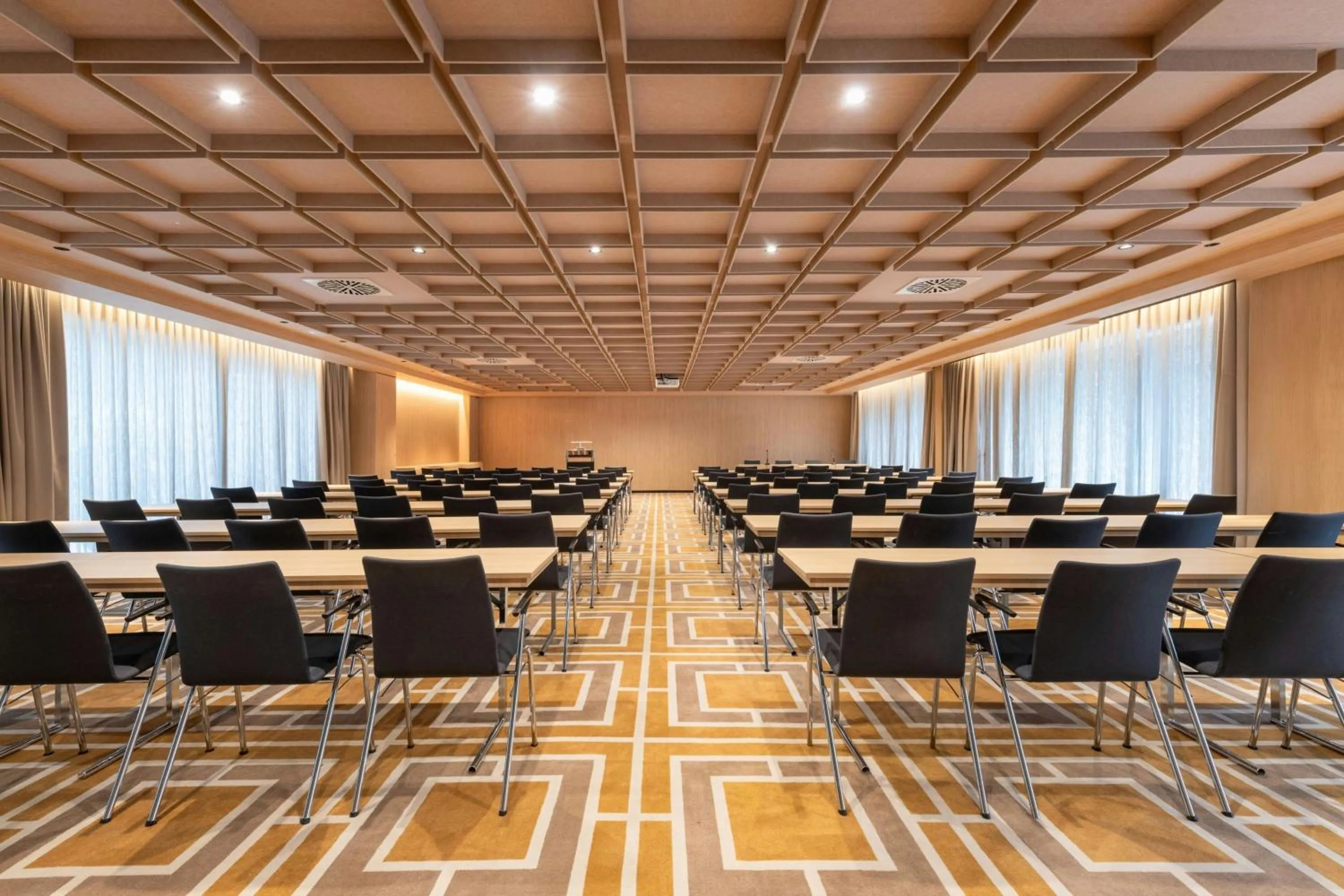 Meeting/conference room in AC Hotel Atocha by Marriott