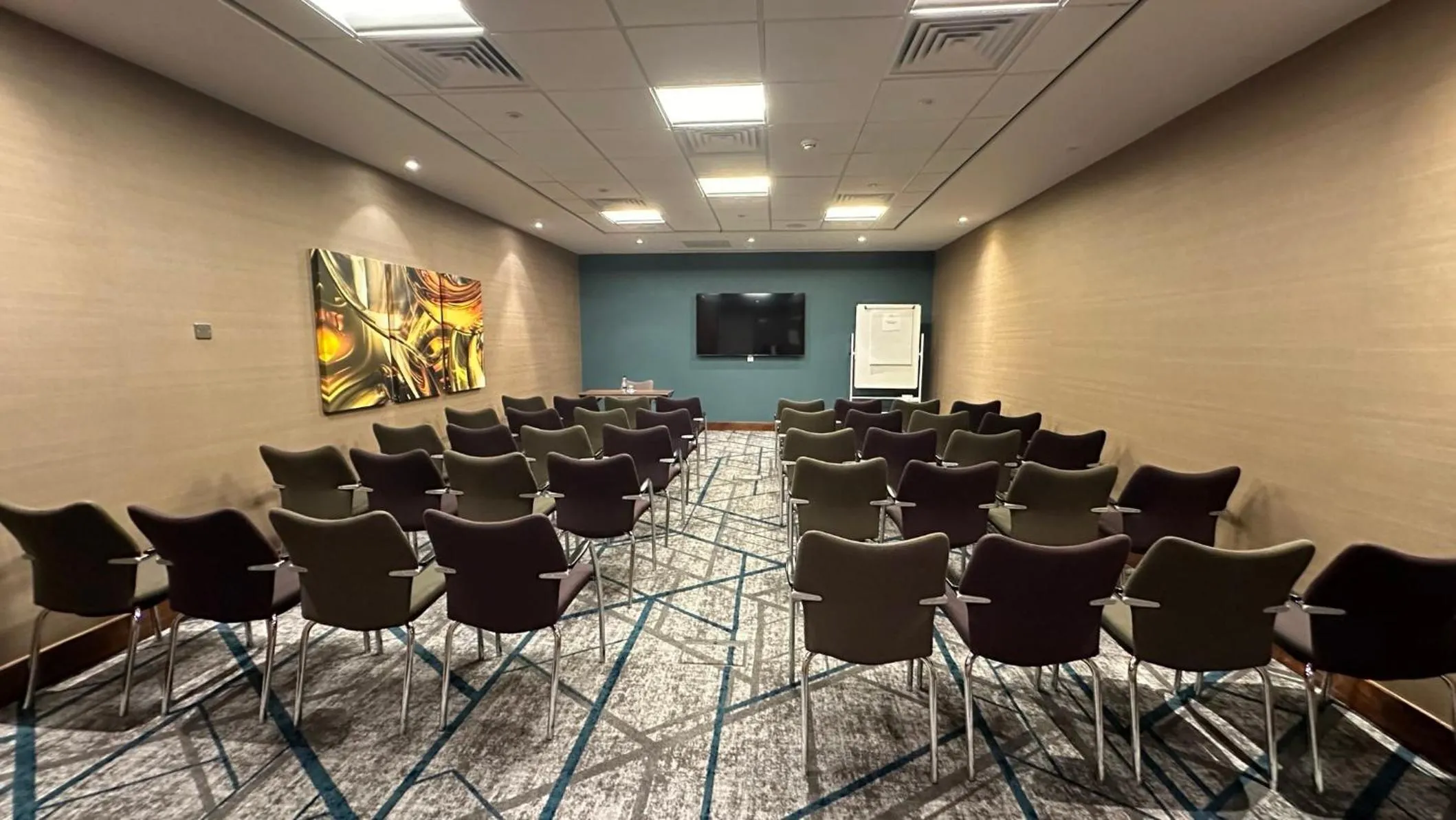 Meeting/conference room in Crowne Plaza Reading
