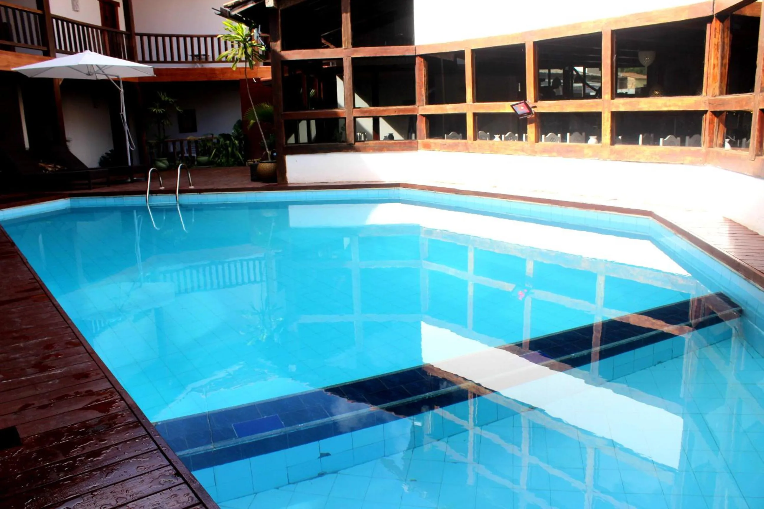 Swimming pool in Rede Andrade Galeão