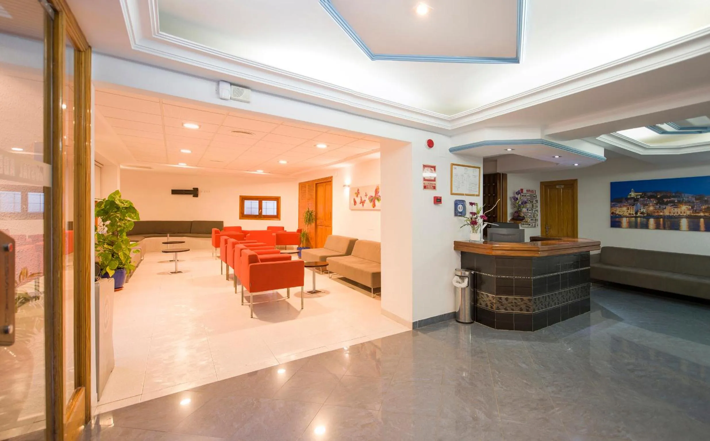 Lobby or reception in Hostal Adelino