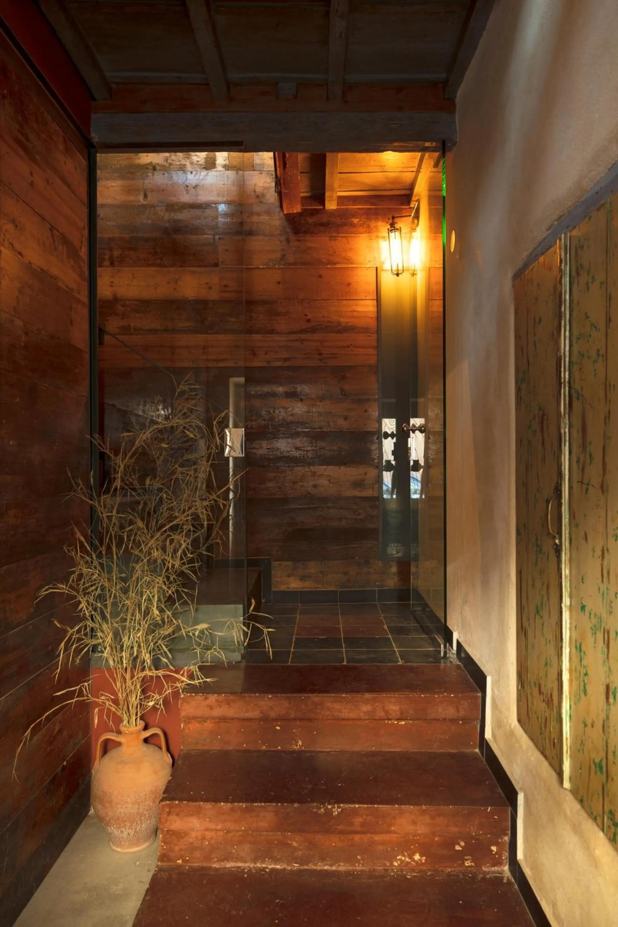 Decorative detail in Evans House