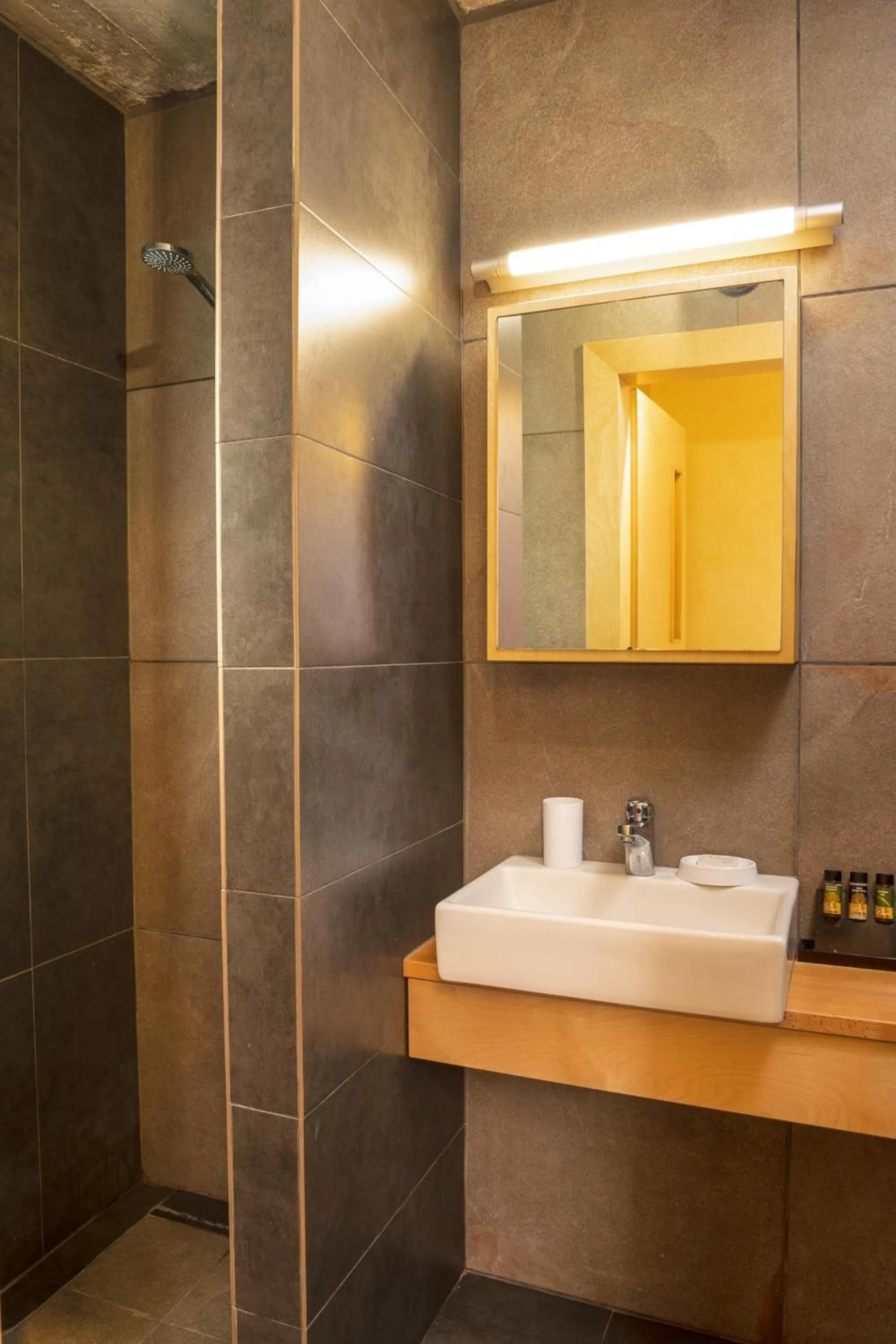 Bathroom in Evans House