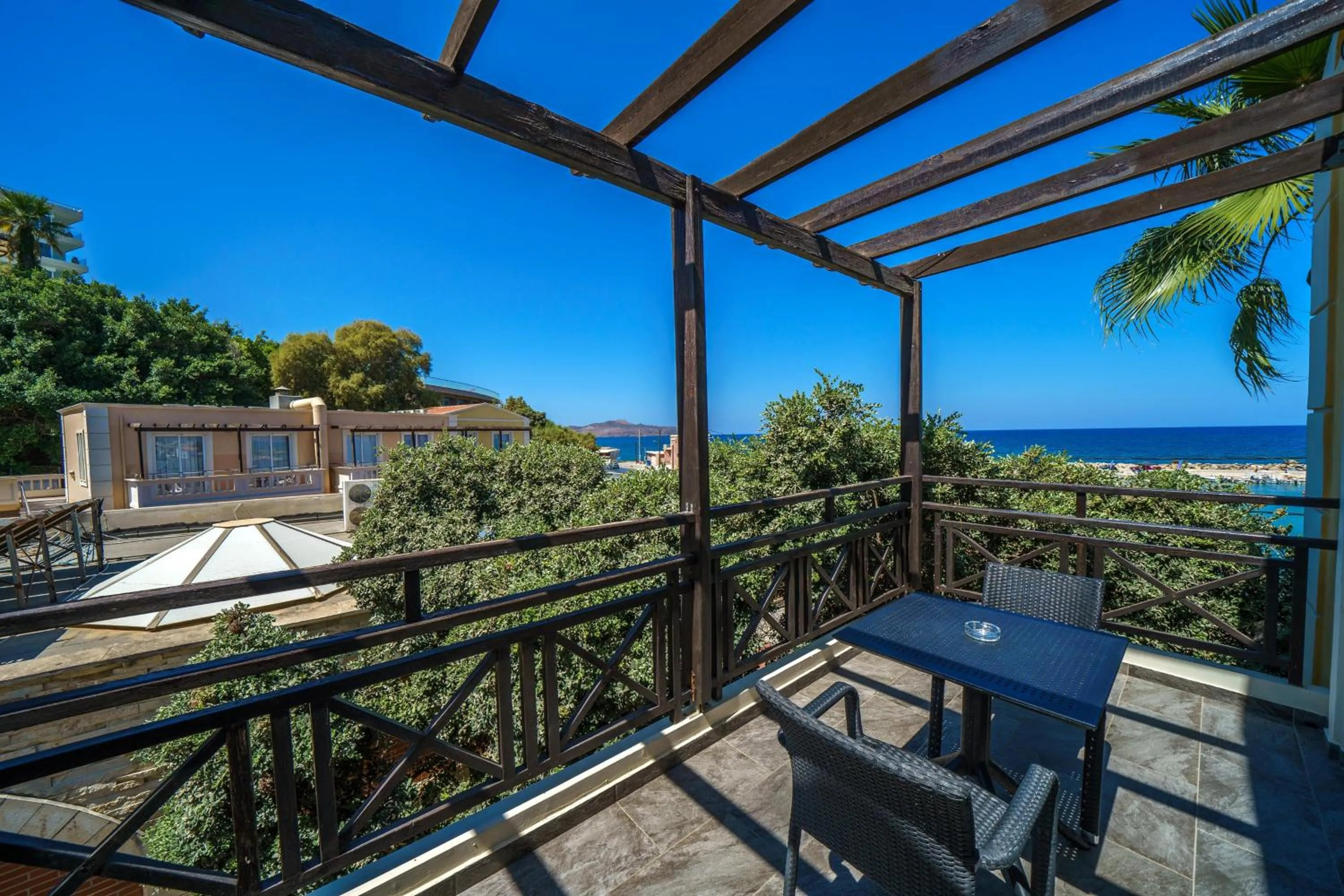 Porto Kalamaki Hotel