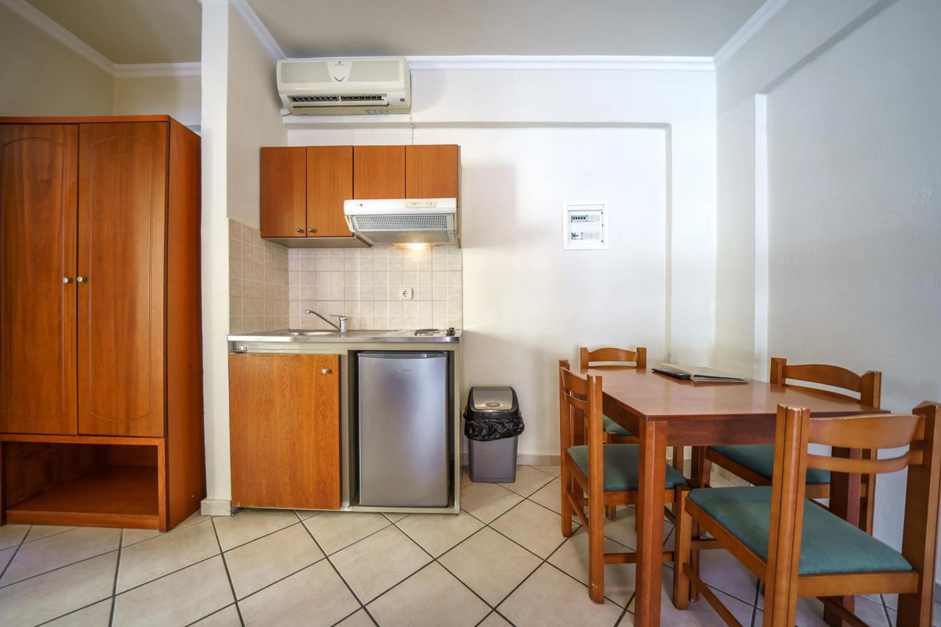 Porto Kalamaki Hotel