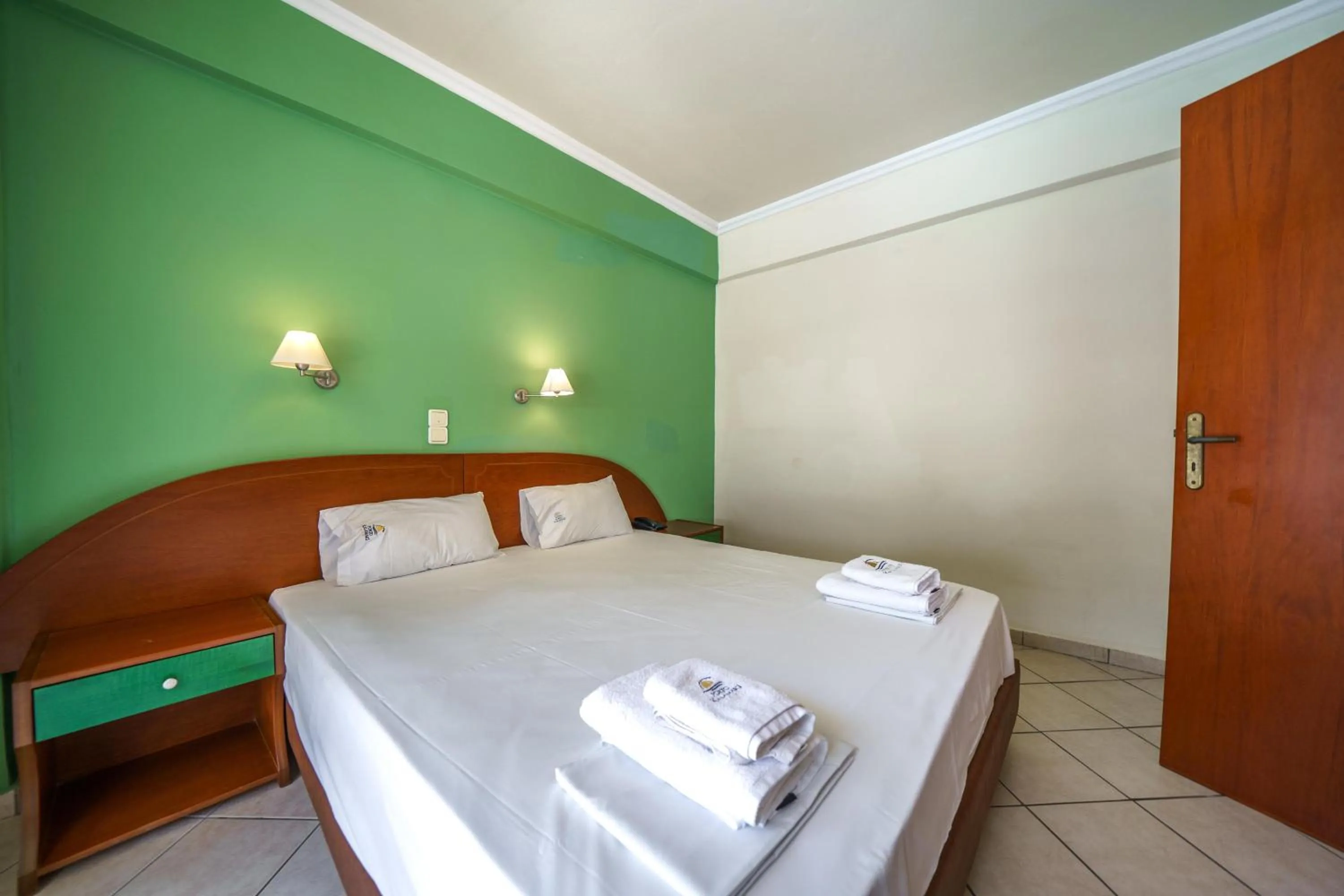 Porto Kalamaki Hotel