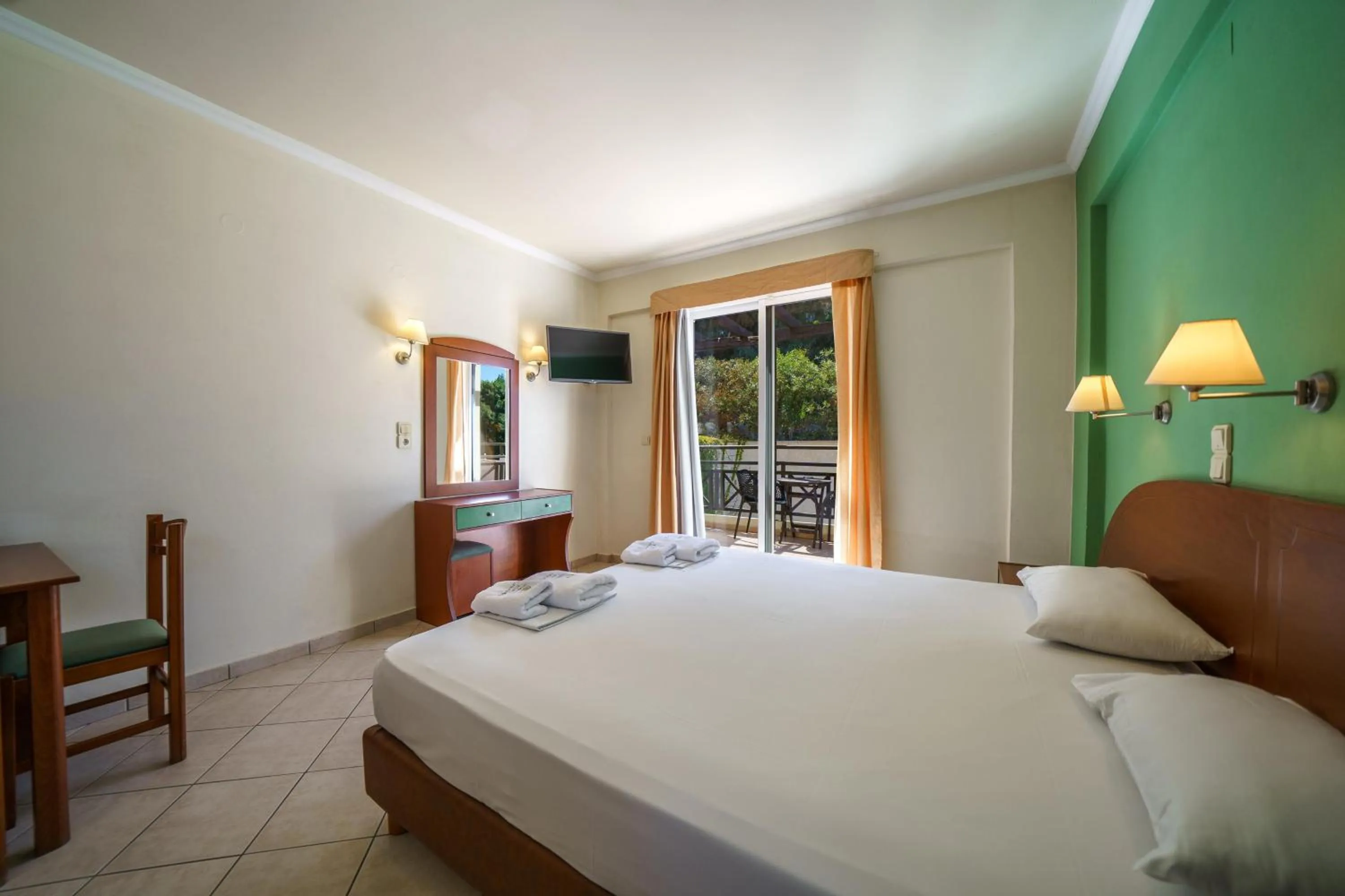 Porto Kalamaki Hotel