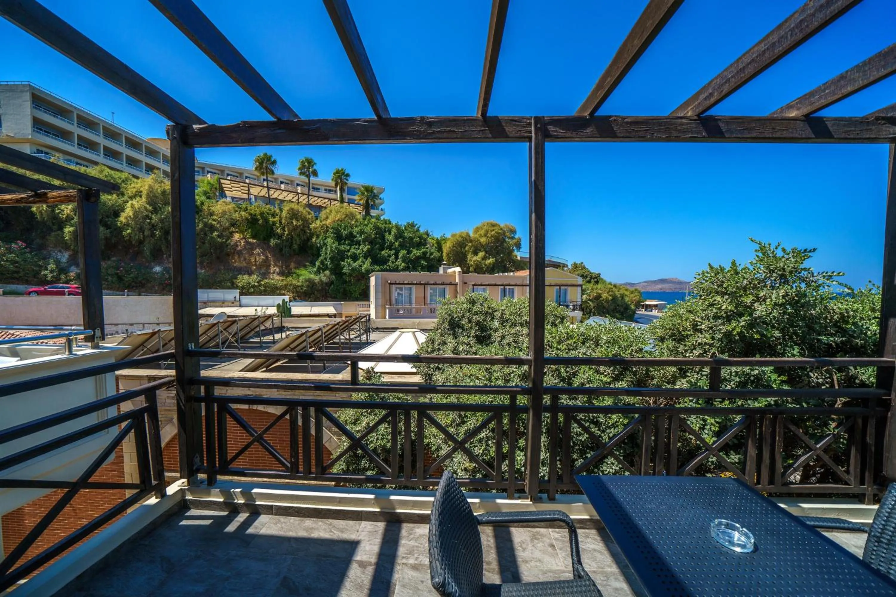 Porto Kalamaki Hotel