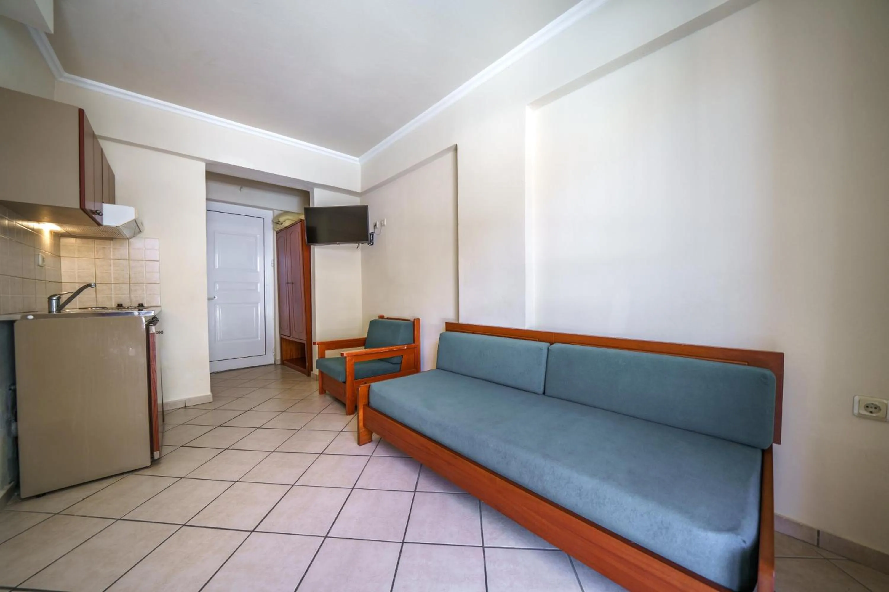 Porto Kalamaki Hotel