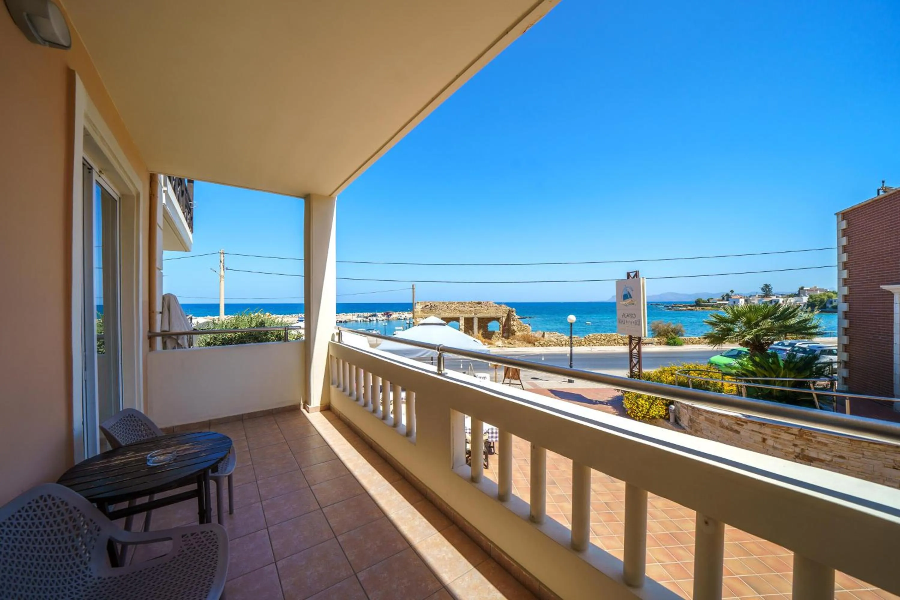 Porto Kalamaki Hotel