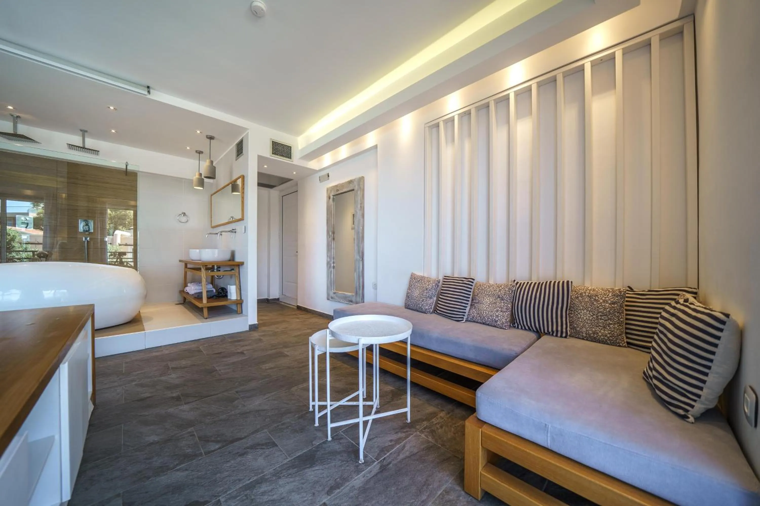 Porto Kalamaki Hotel