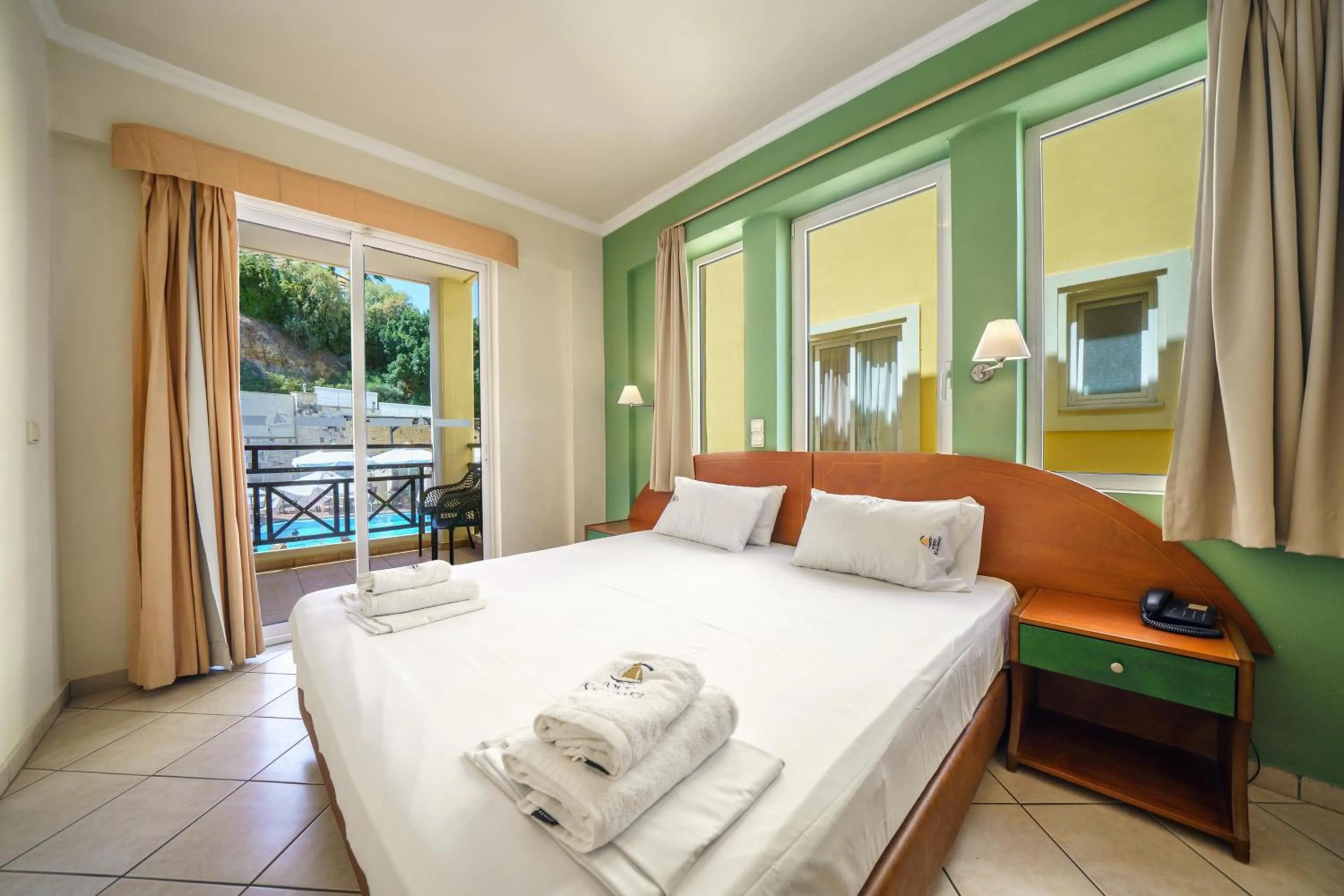 Porto Kalamaki Hotel