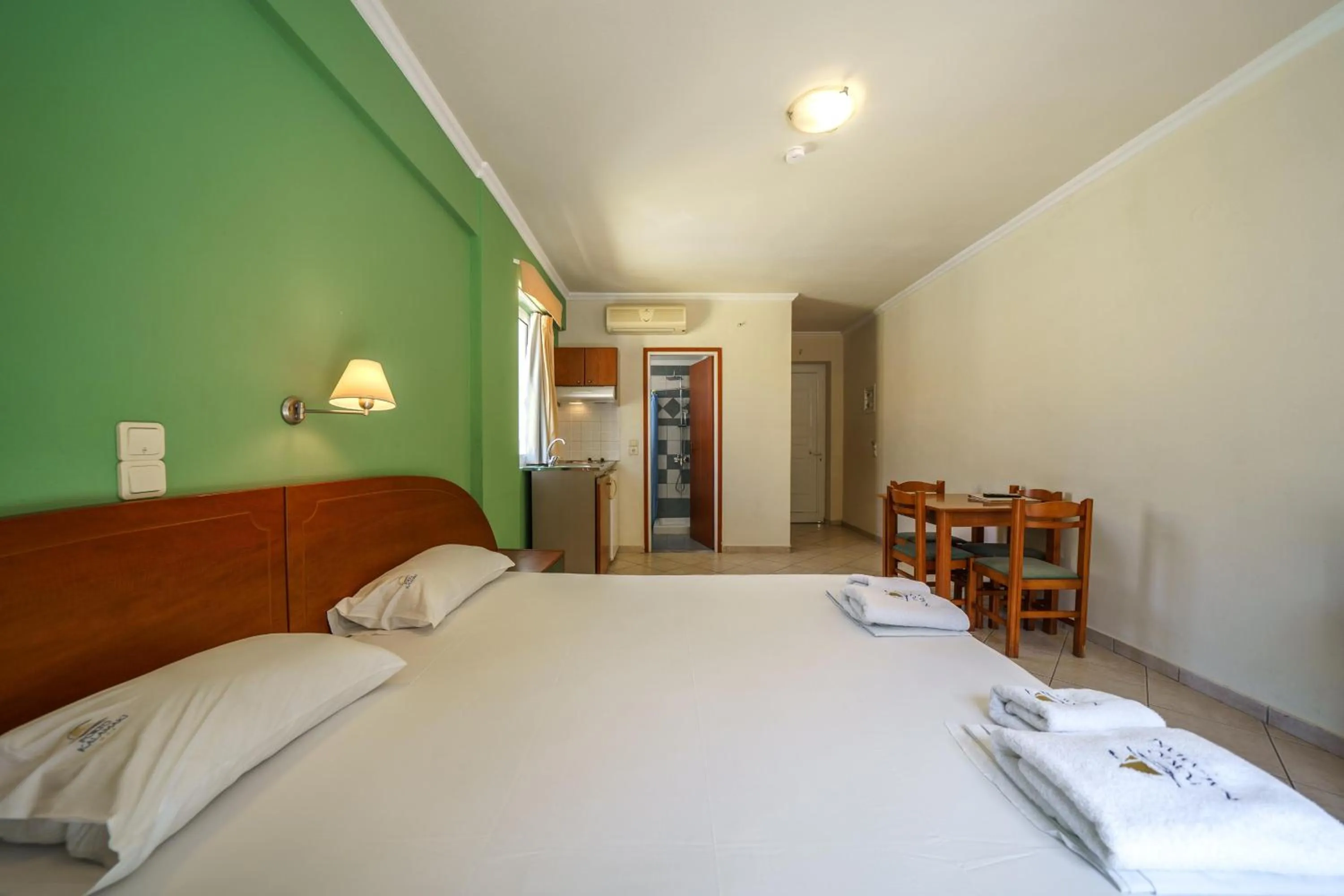 Porto Kalamaki Hotel