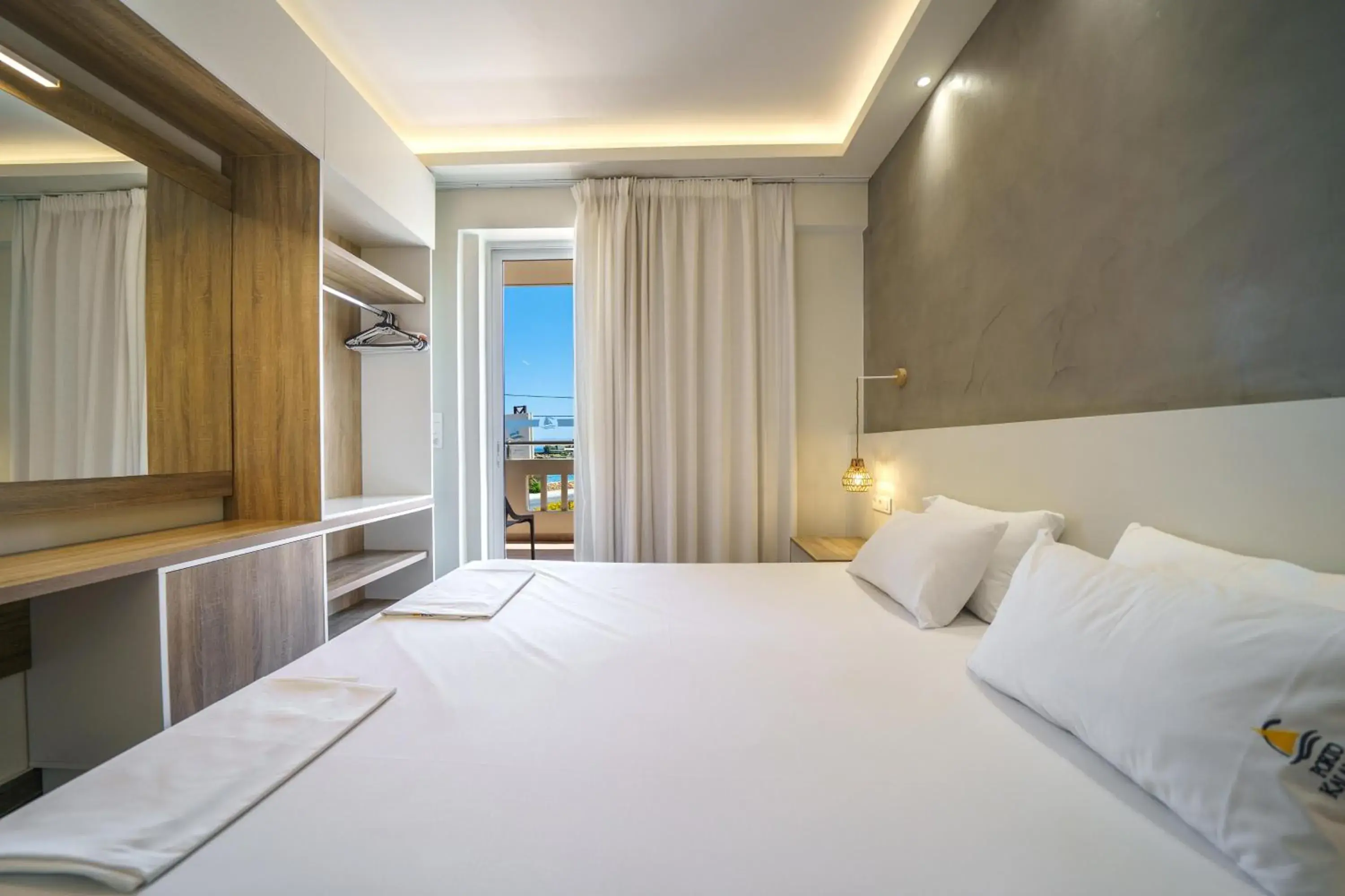 Deluxe Apartment in Porto Kalamaki Hotel Deluxe Apartment in Porto Kalamaki Hotel