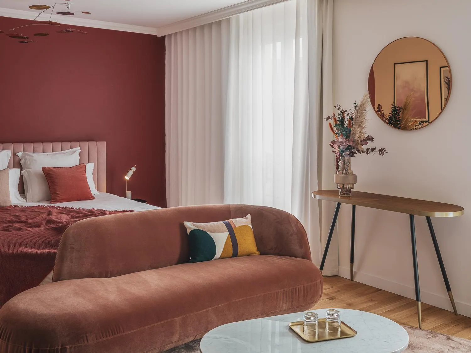 Photo of the whole room, Bed in Seven Hotel Paris