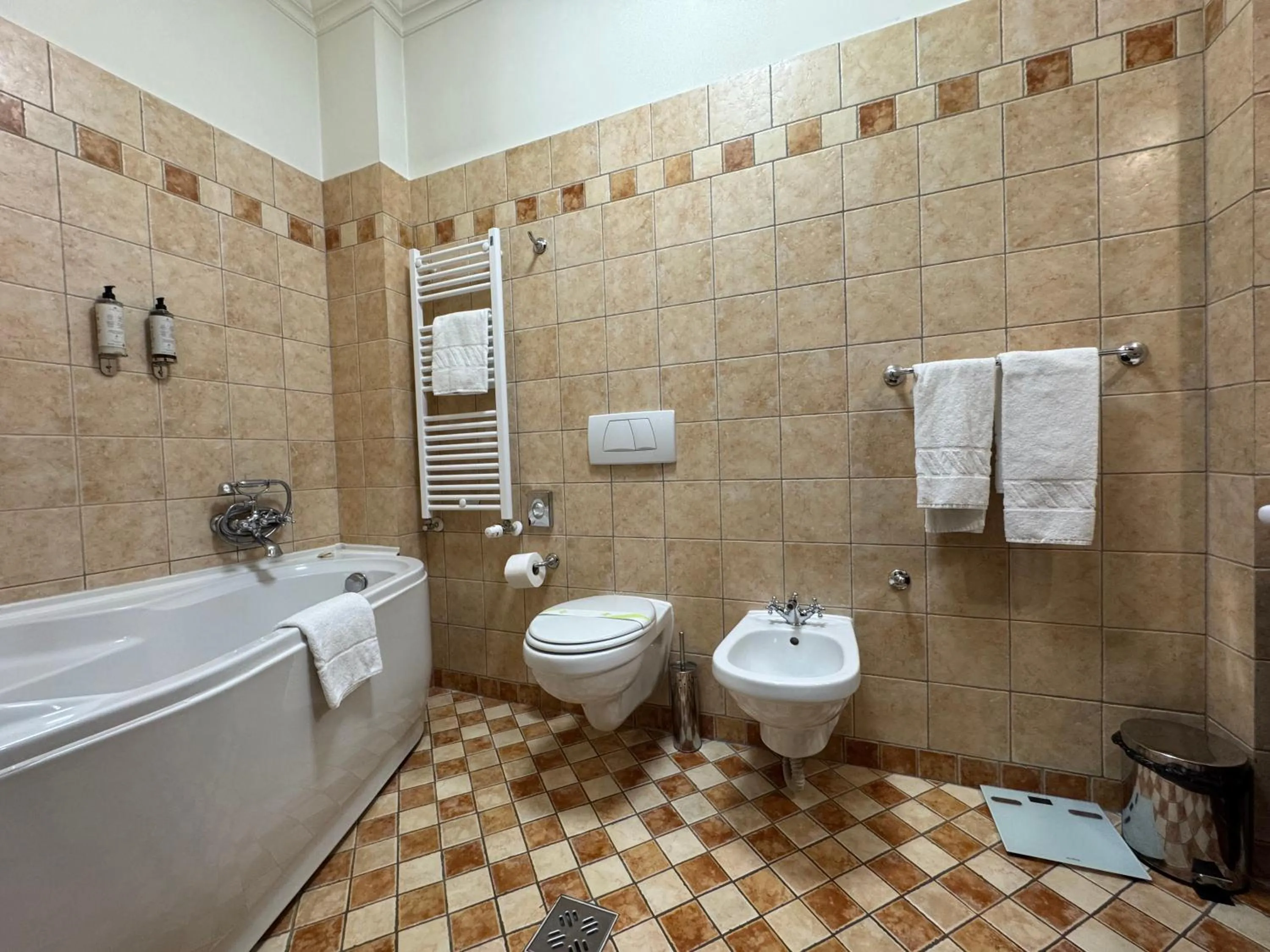 Toilet in Aparthotel Iosefin Residence