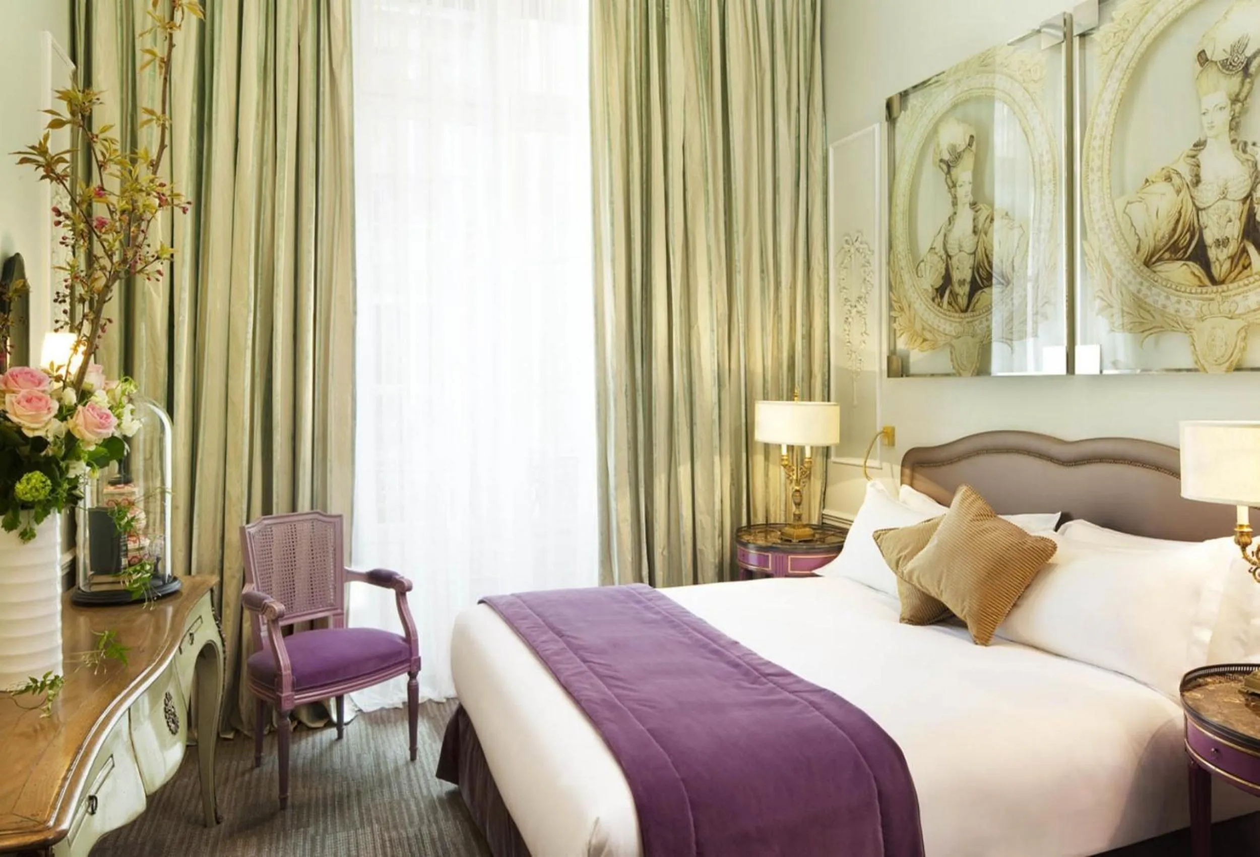 Photo of the whole room, Bed in La Maison Favart