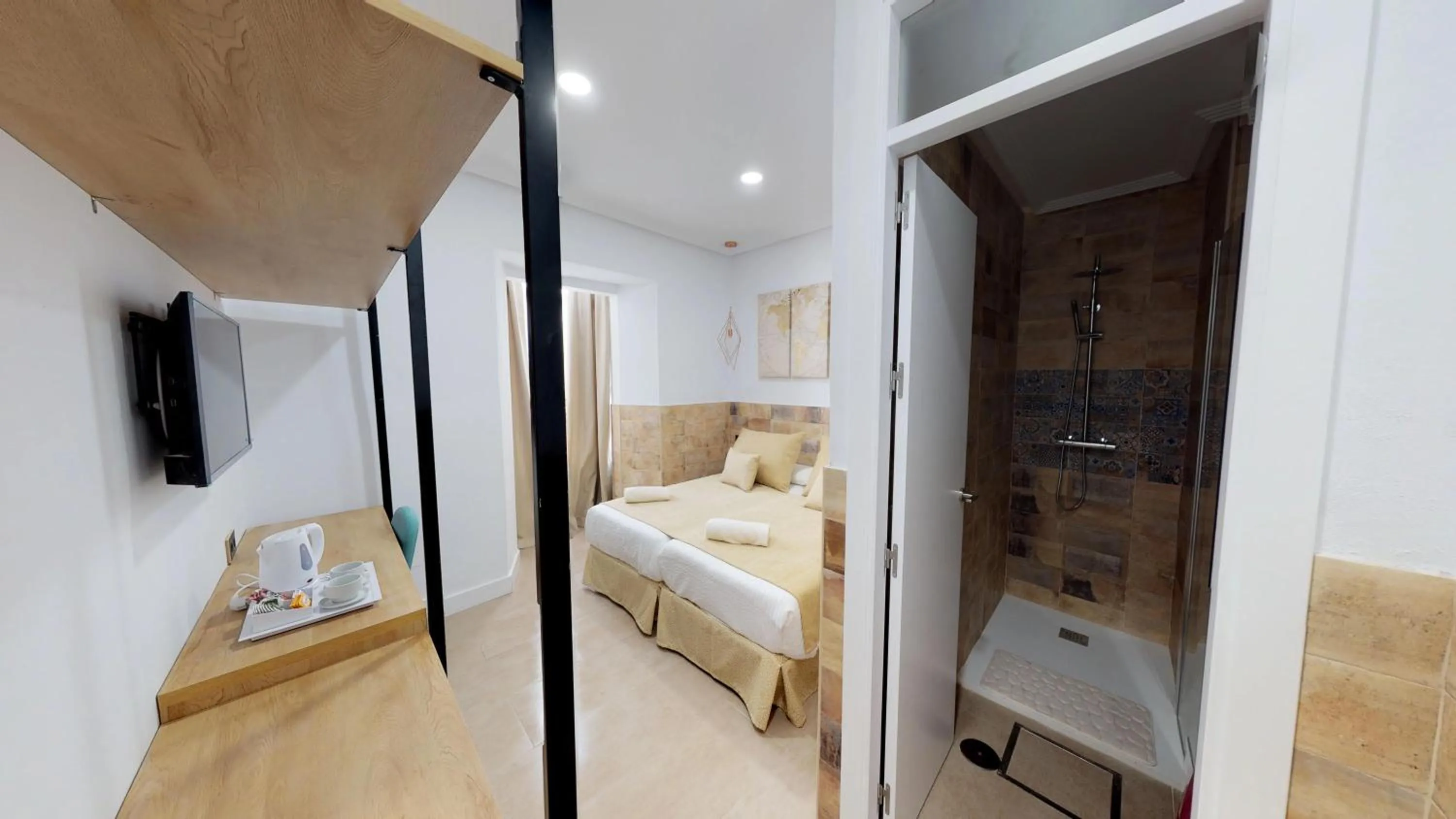 Photo of the whole room, Bed in Hostal Boutique La Española