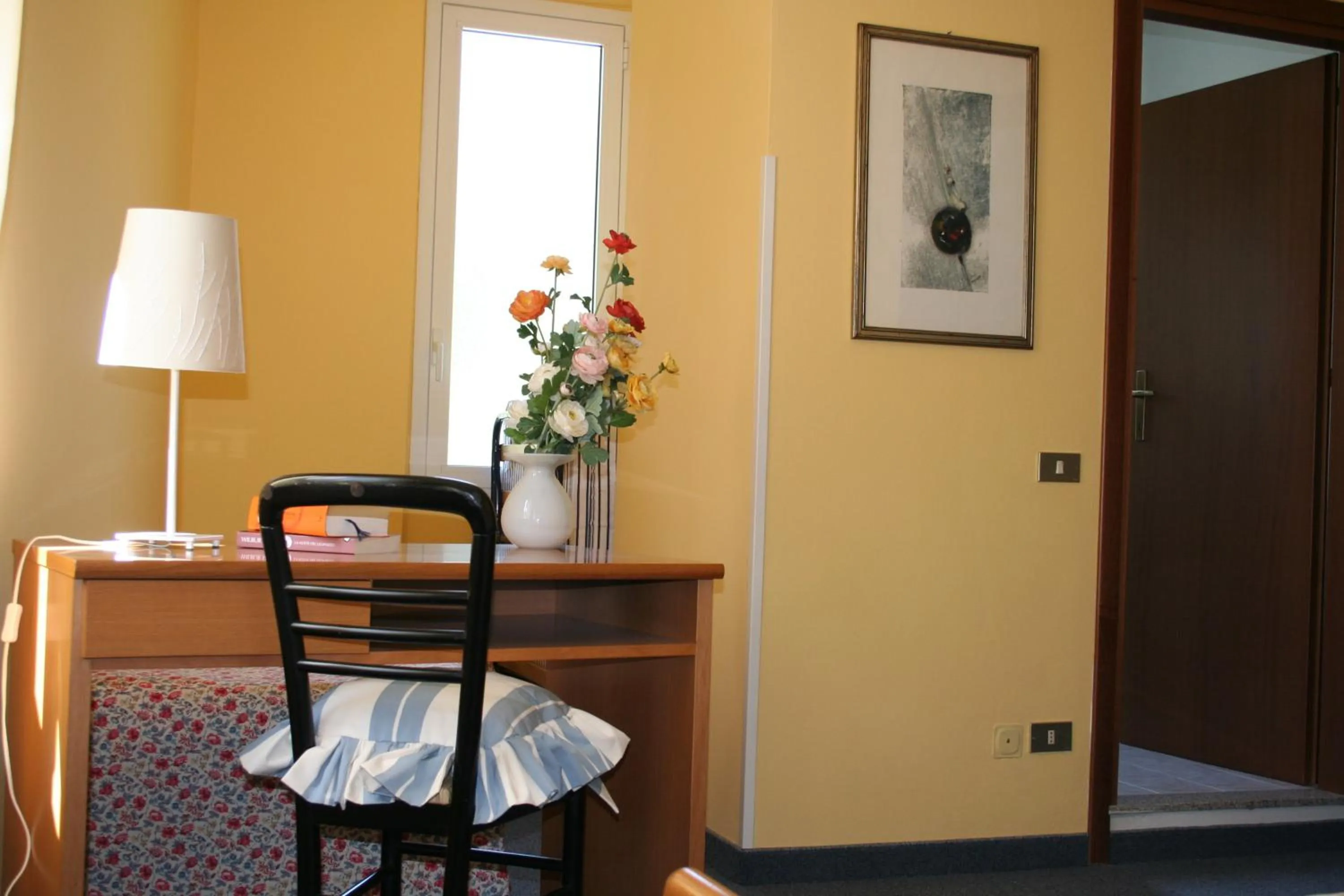 Photo of the whole room in Hotel Il Nibbio