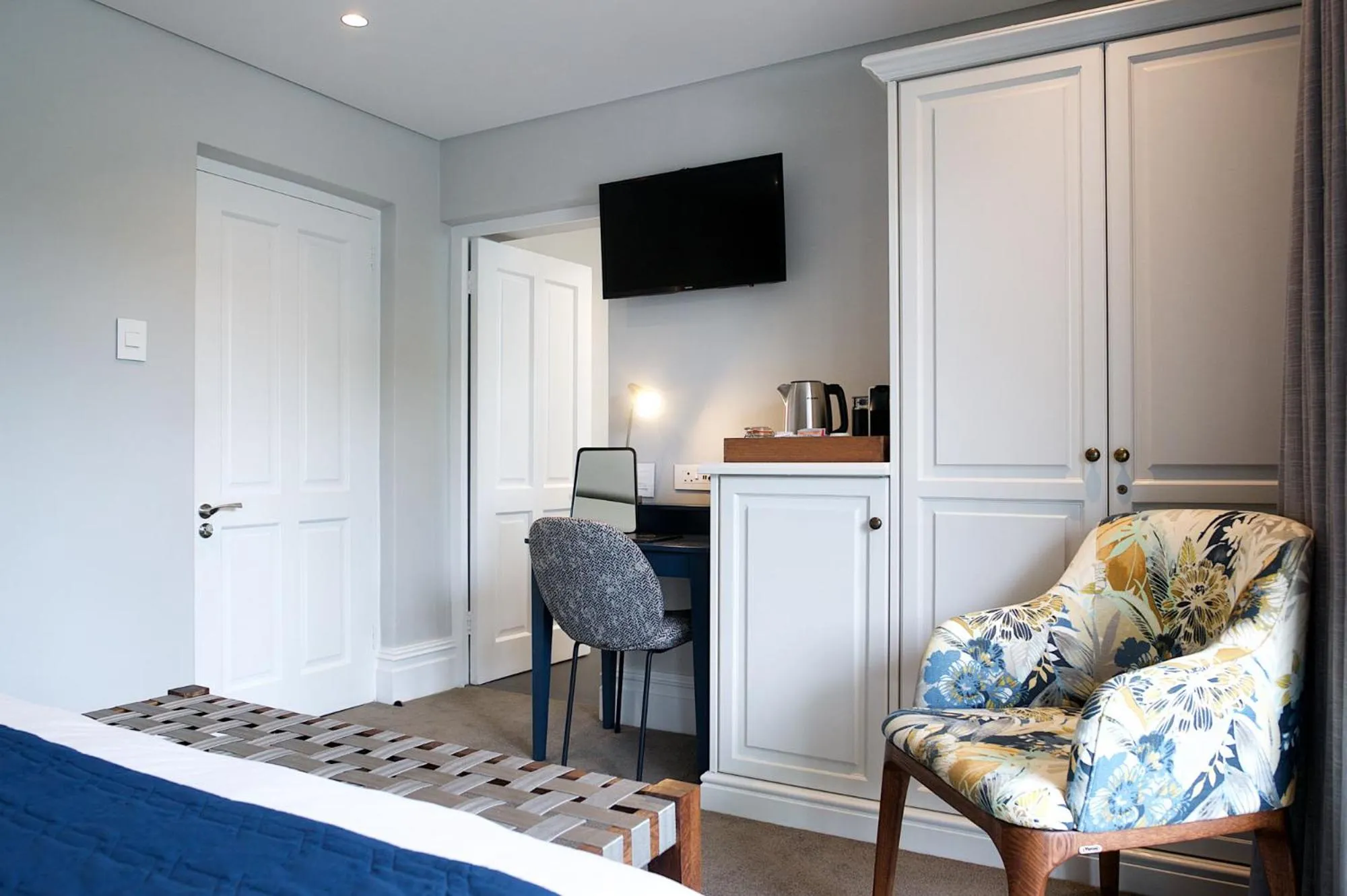 TV and multimedia in Bonne Esperance Boutique Guest House