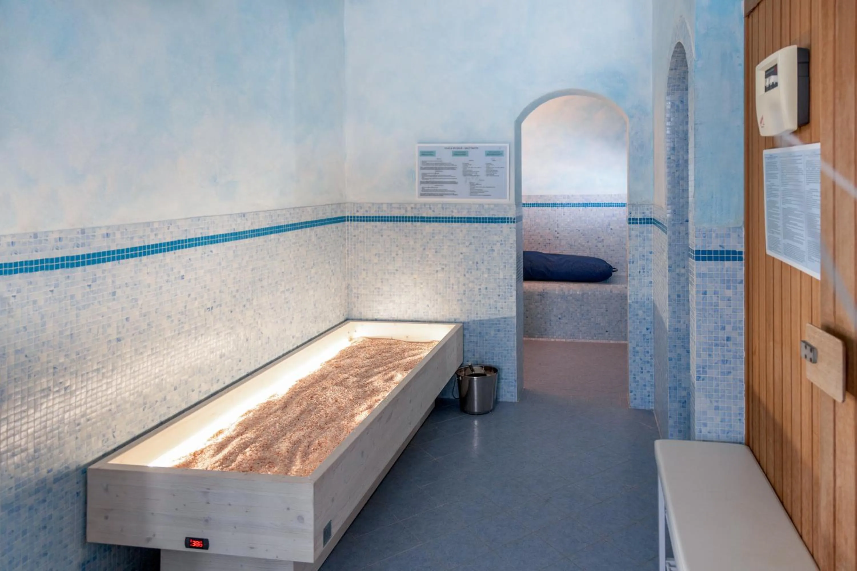 Bed in Village Hotel Lucia