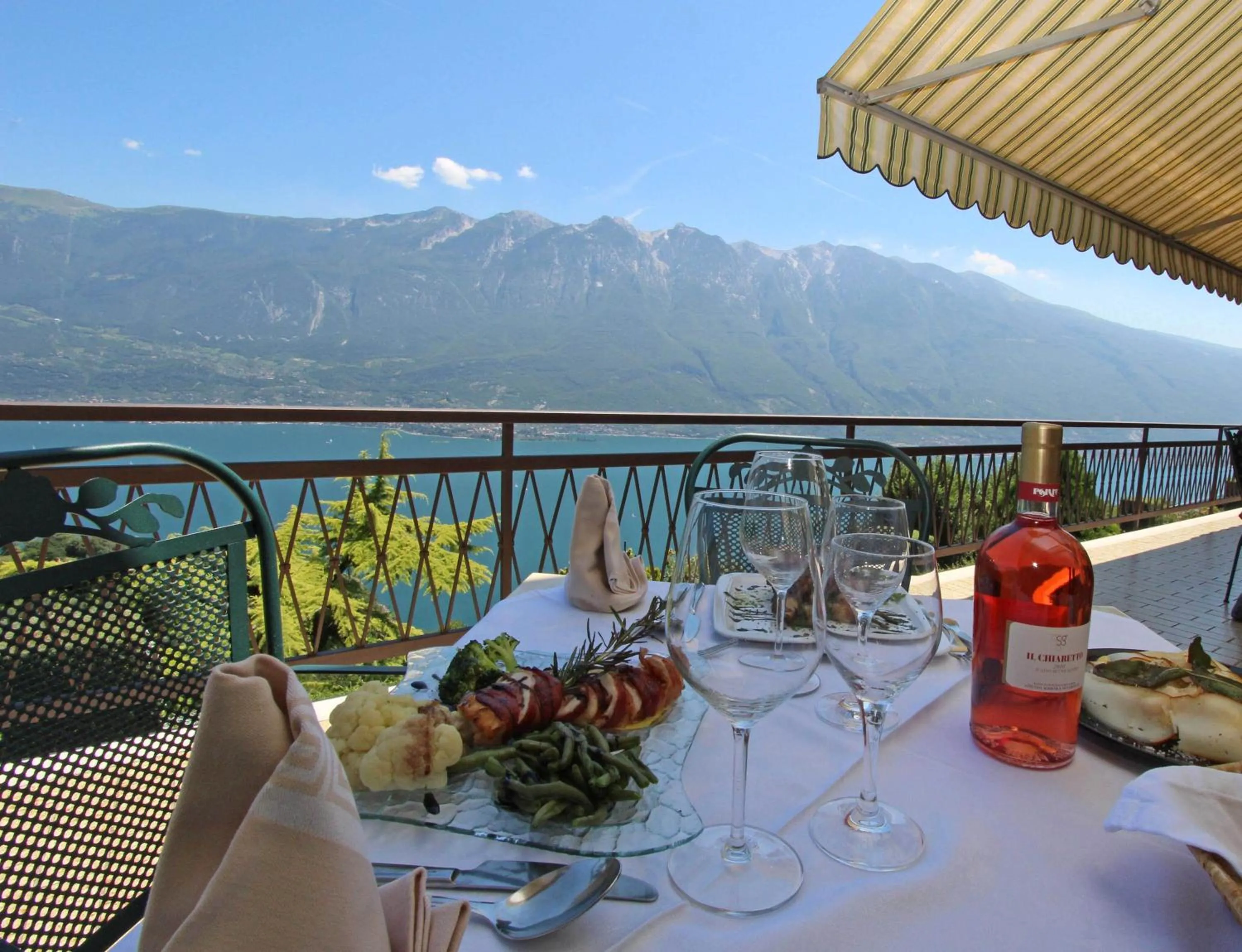 Day in Village Hotel Lucia