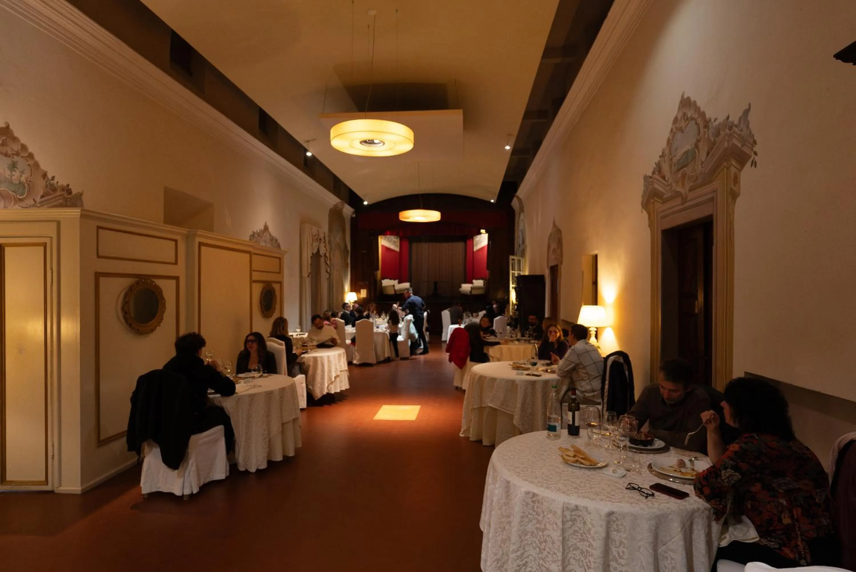 Restaurant/places to eat in Hotel I Somaschi