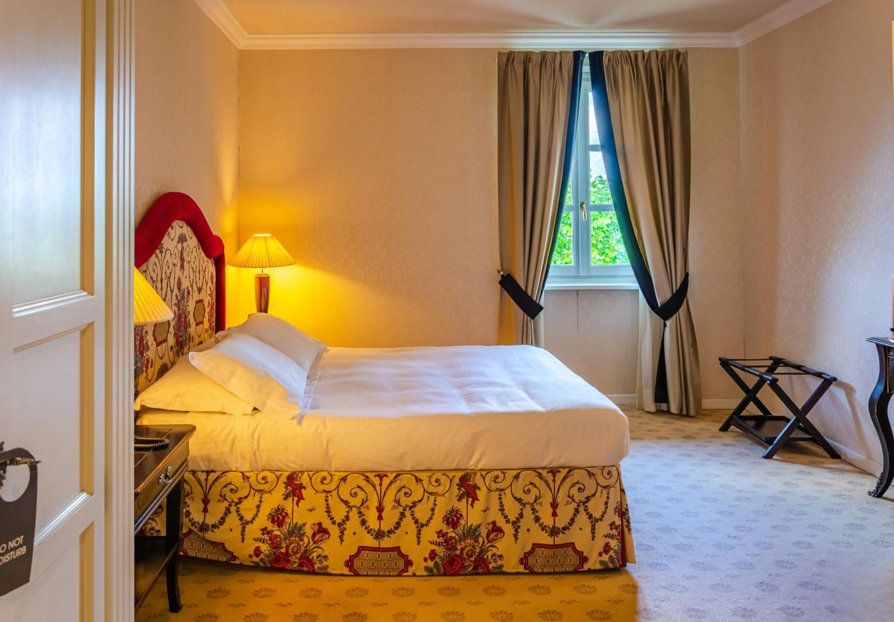 Bedroom, Bed in Hotel I Somaschi